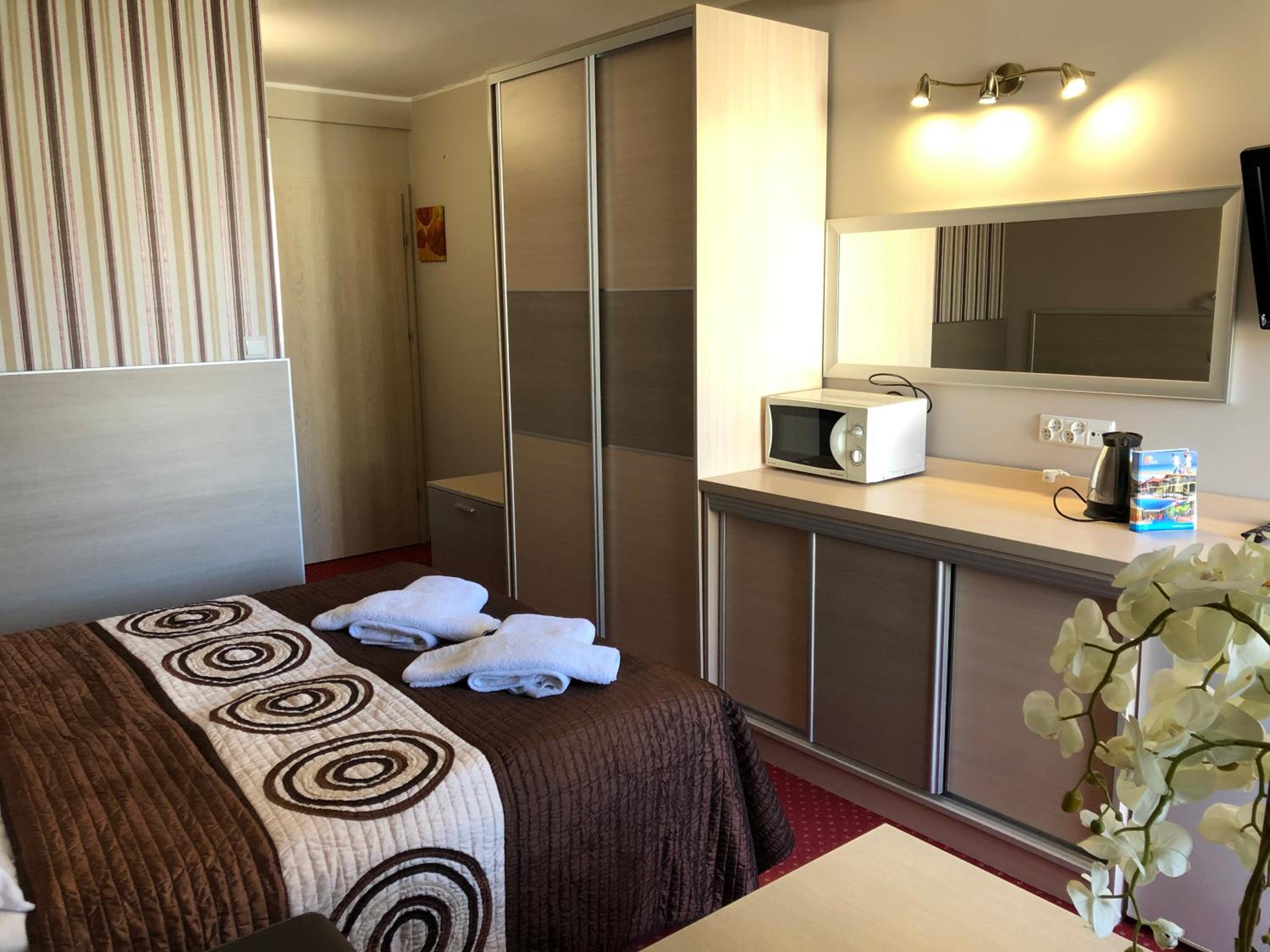 Double Room with Balcony photo 2
