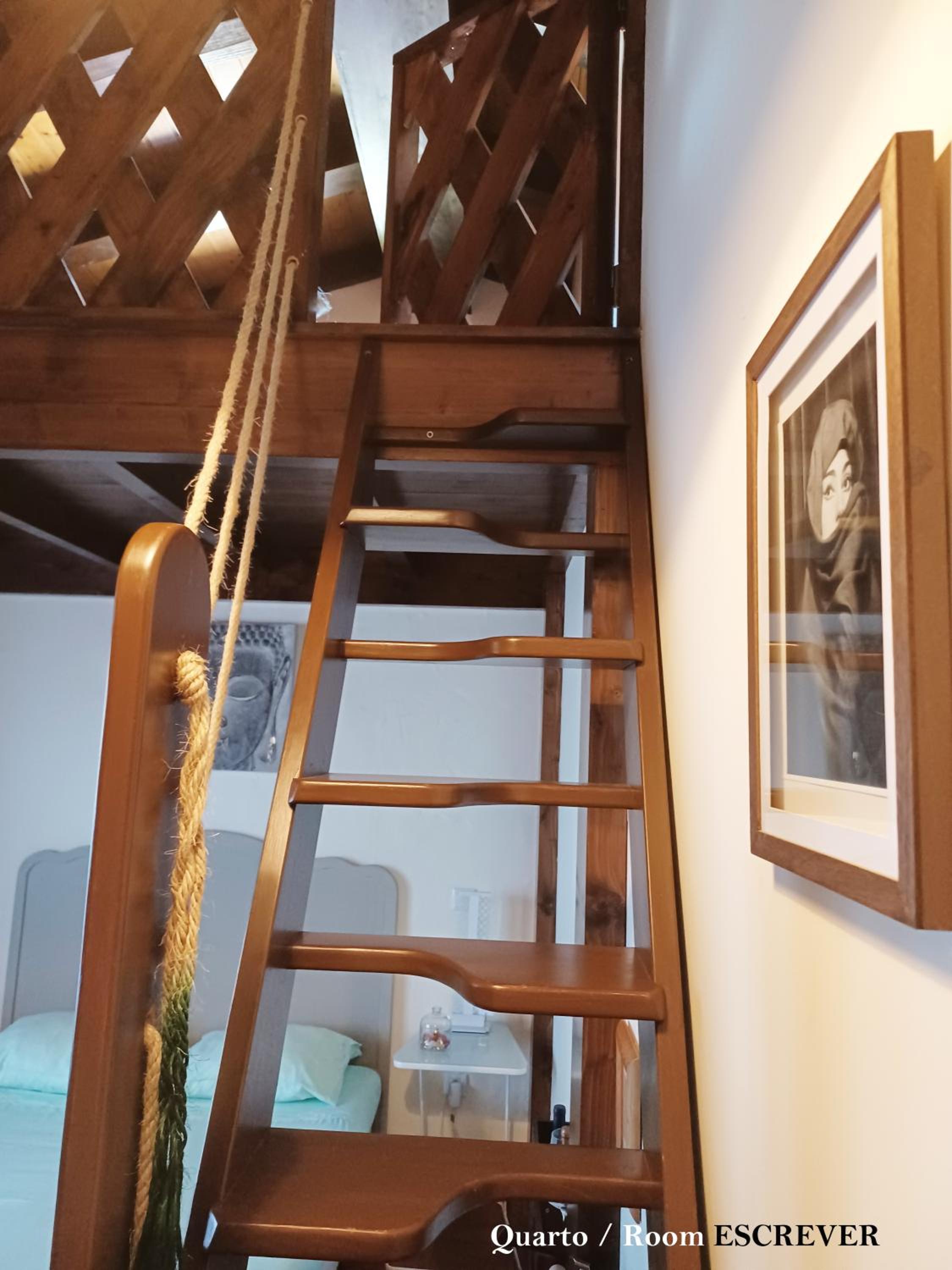 Double Room with Balcony - Photo 6