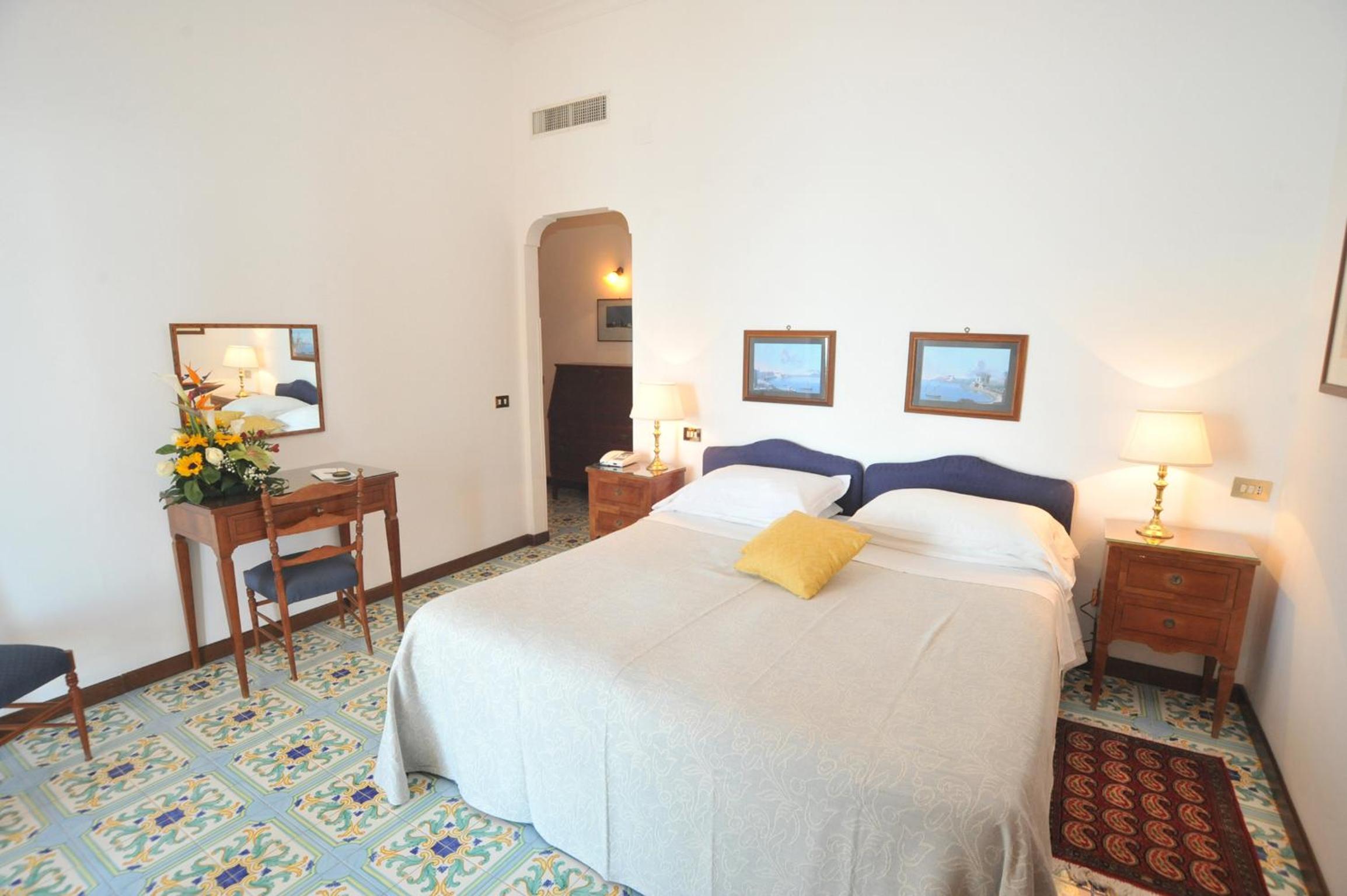 Junior Suite with Sea View - Photo 5