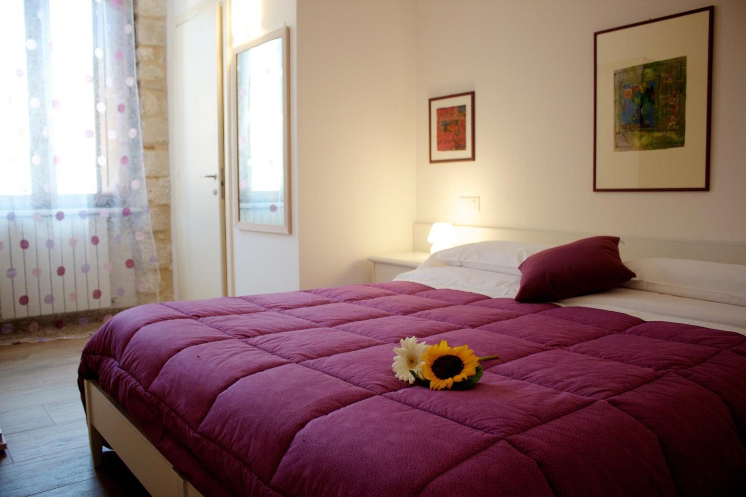 Small Double Room photo 1