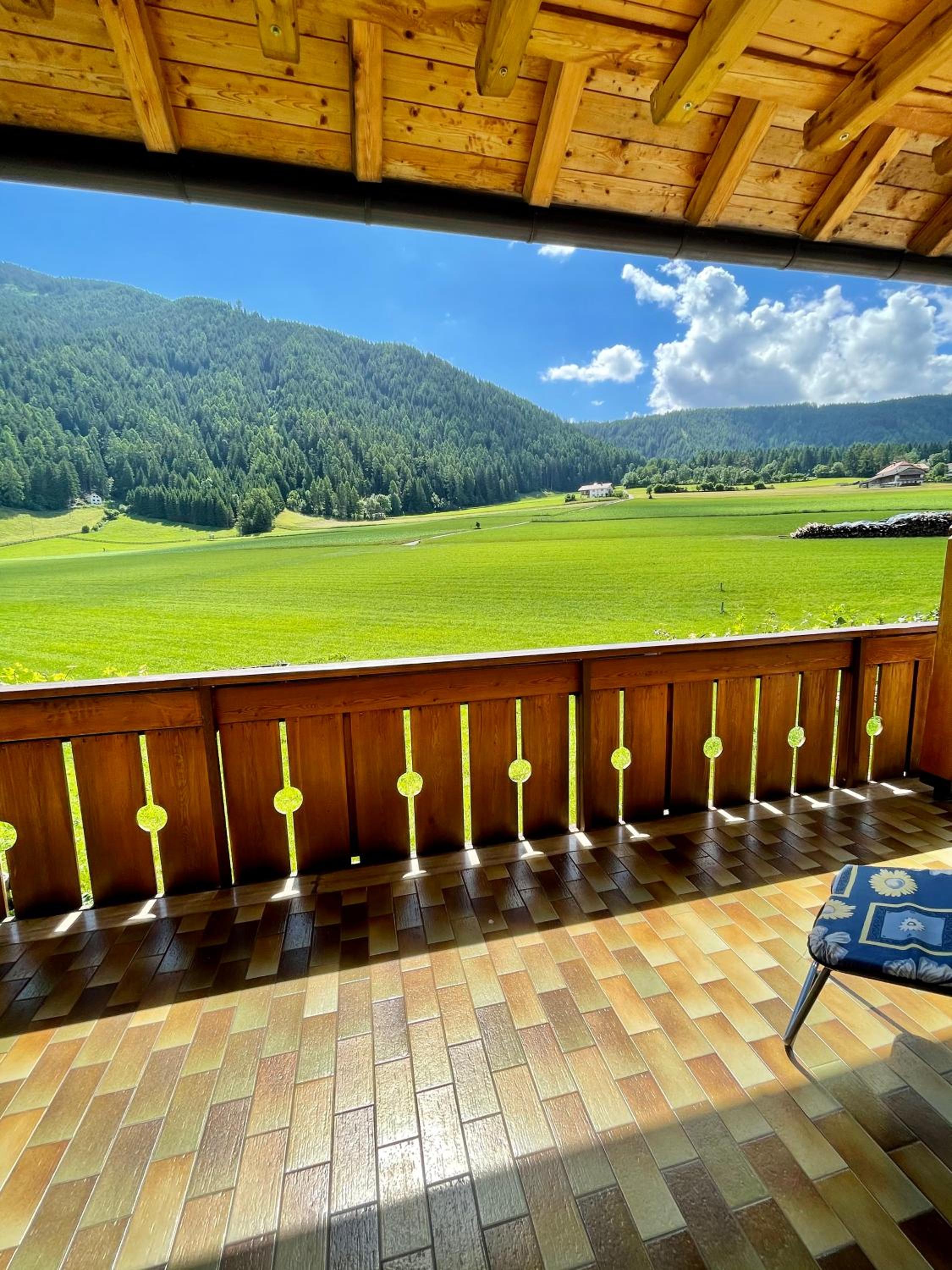 Apartment with Terrace - Photo 3