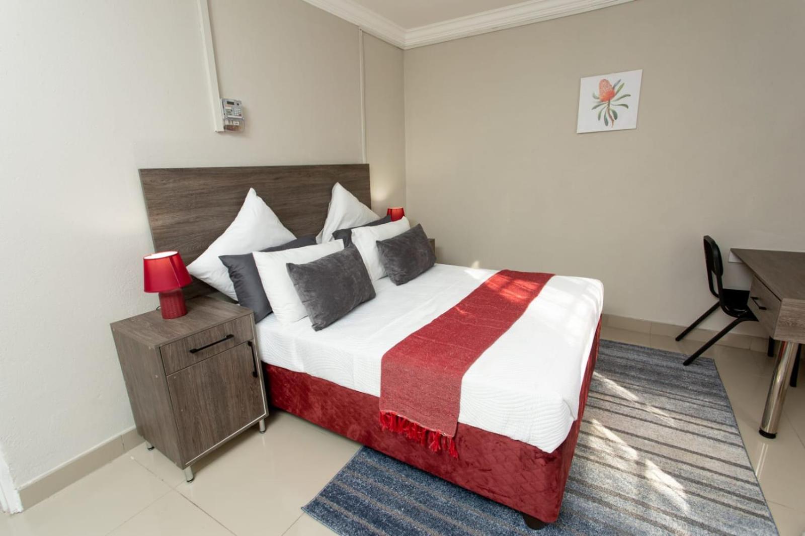 Deluxe Room - Photo 1