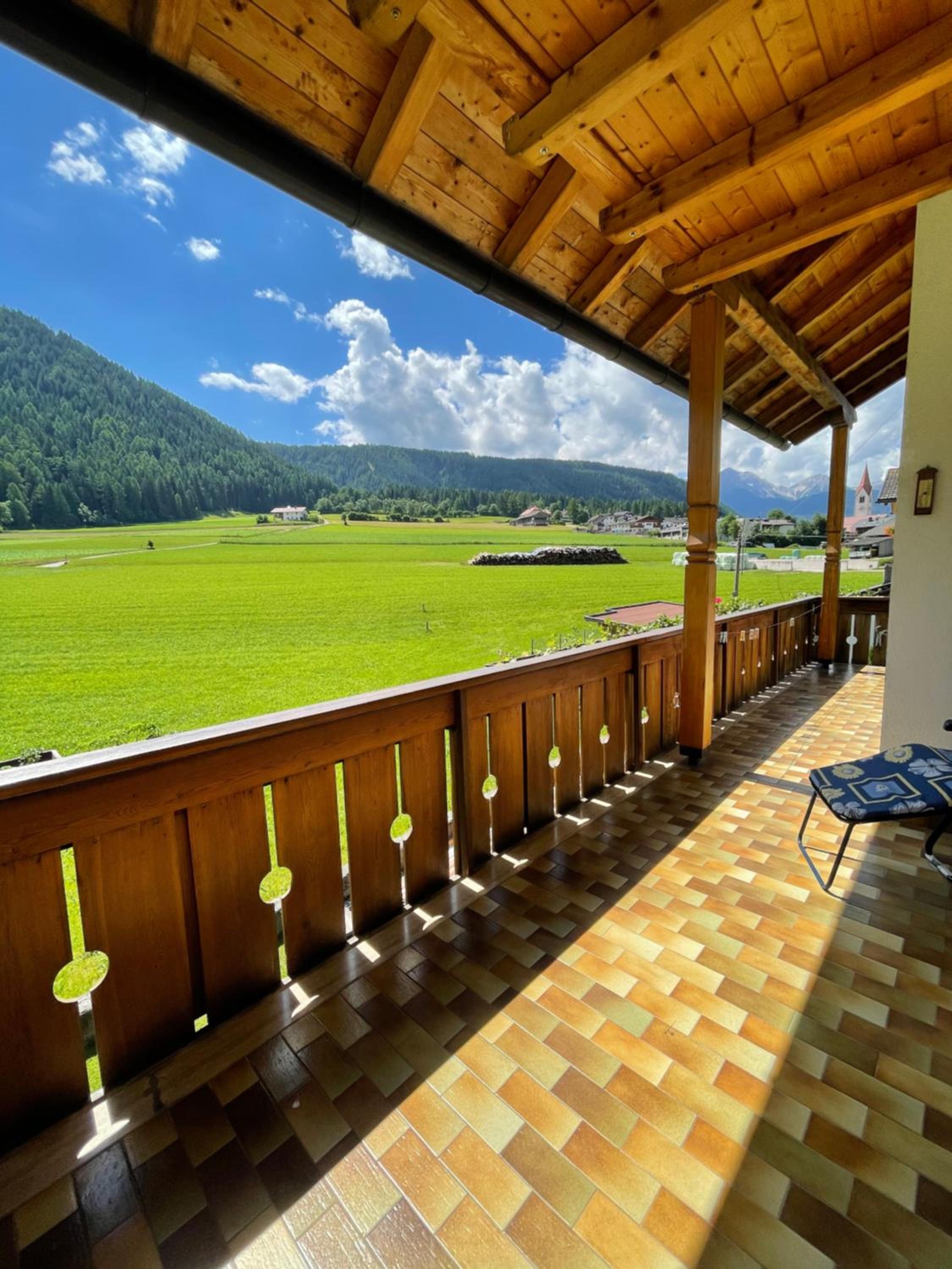 Apartment with Terrace - Photo 7