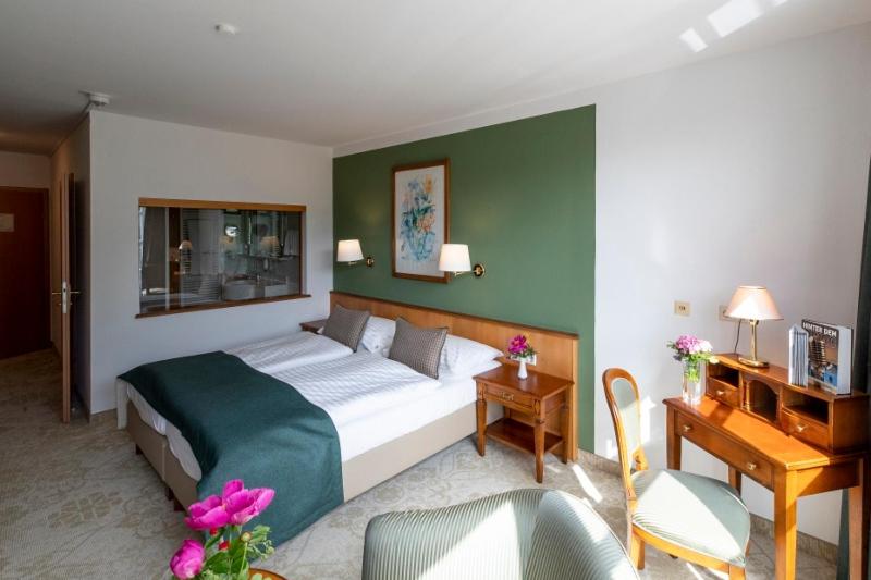 Deluxe Double Room with Bath
