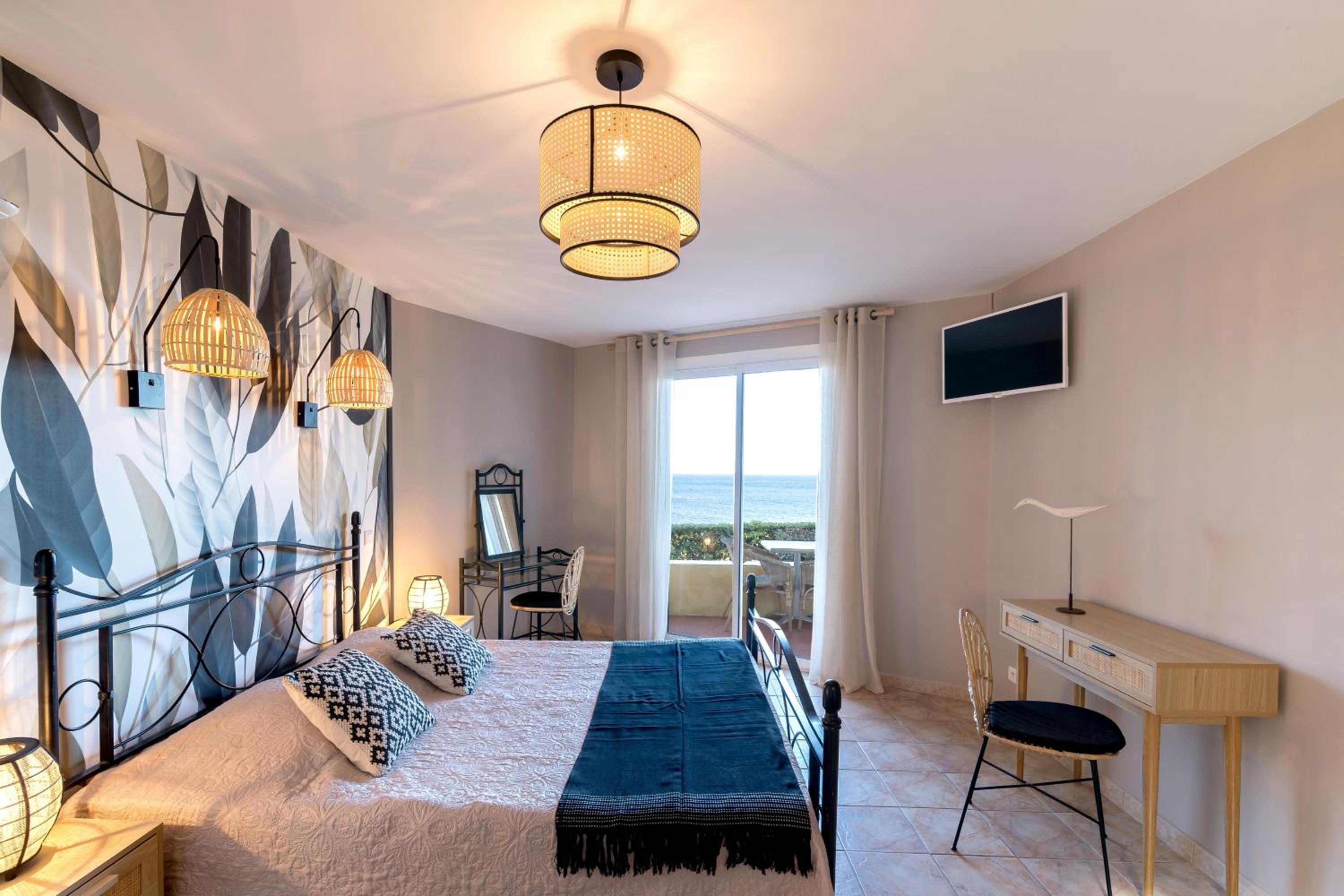 Family Suite  Terrace with Sea View photo 2
