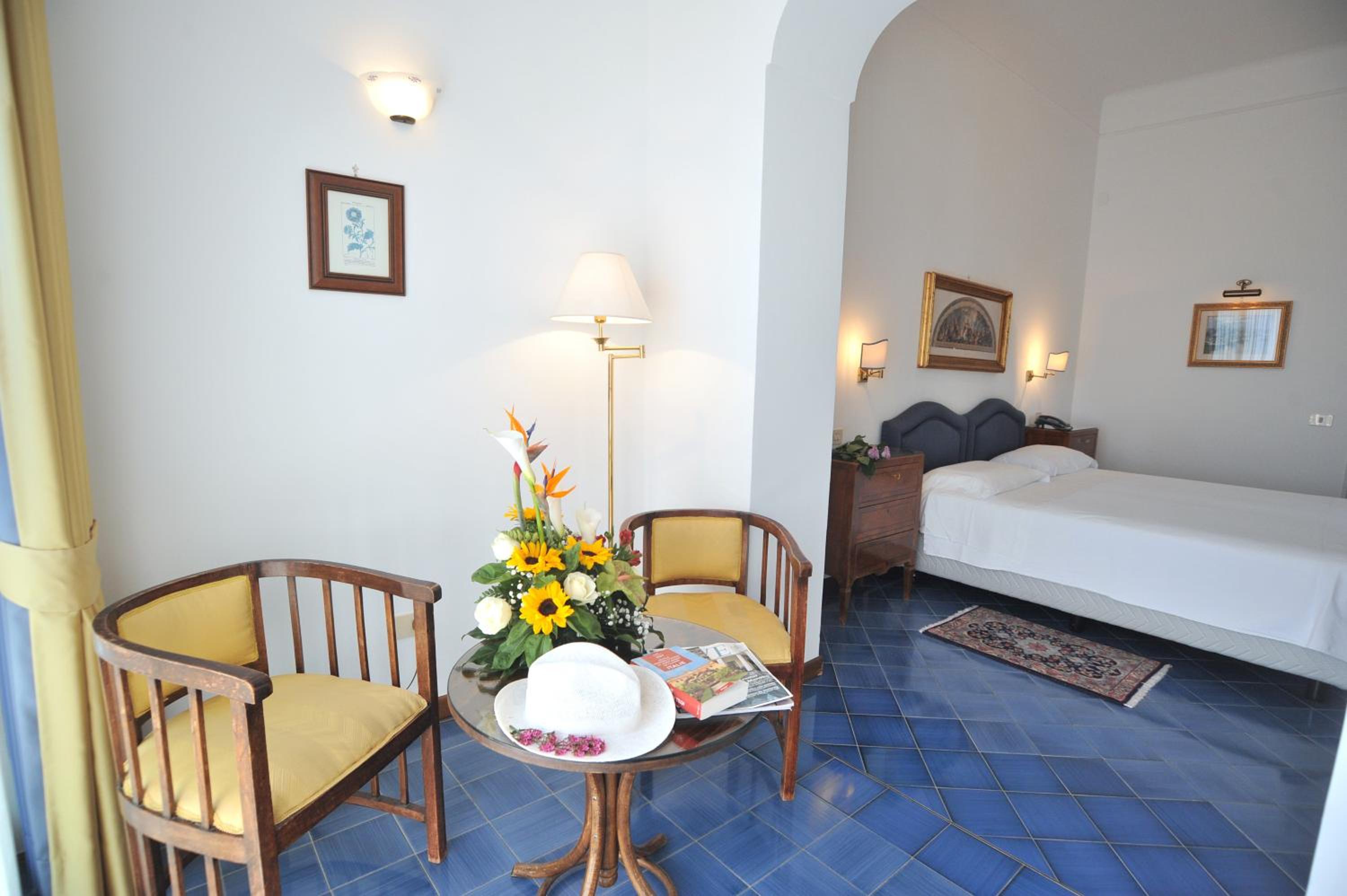 Junior Suite with Sea View - Photo 7