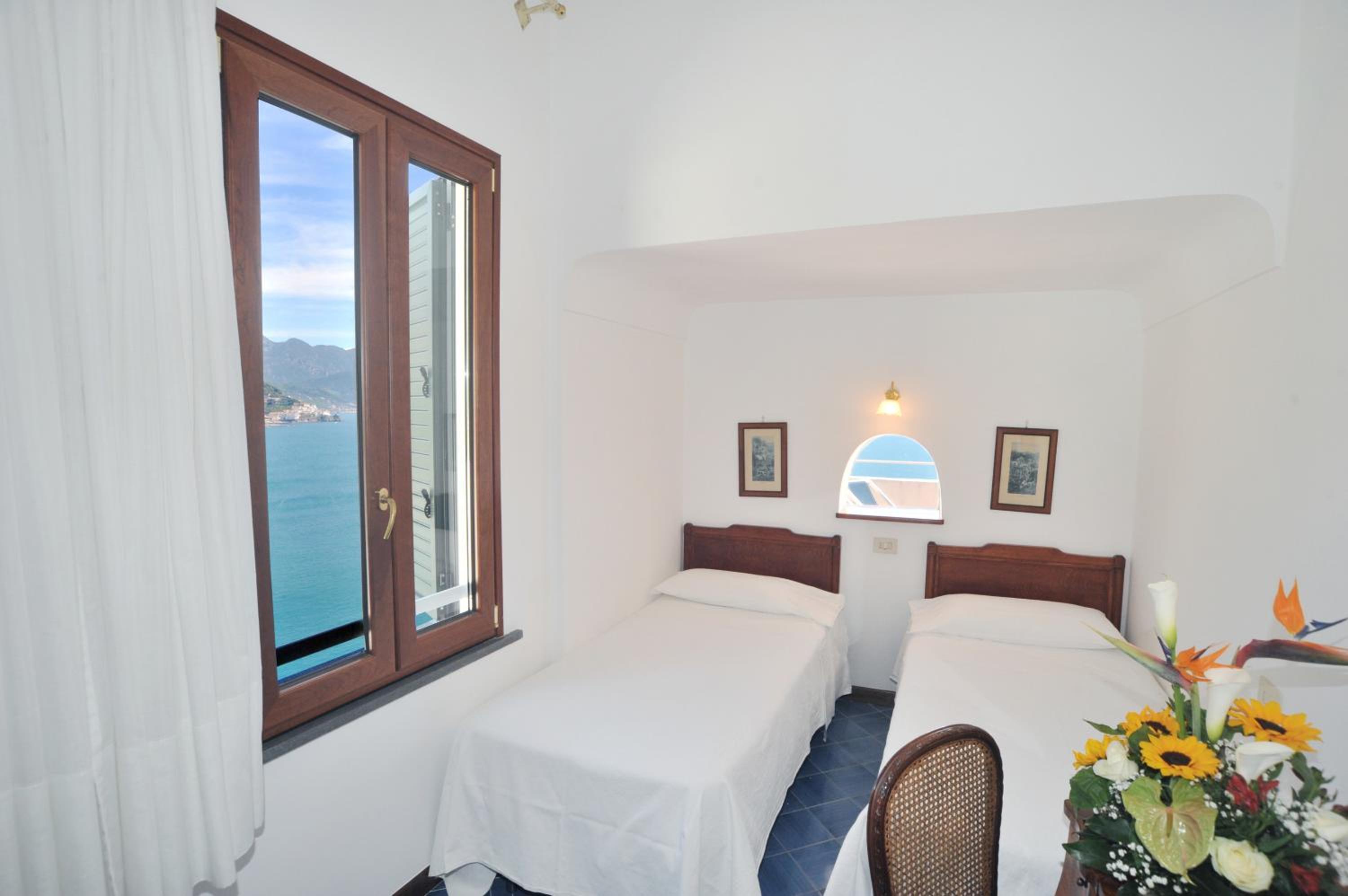 Junior Suite with Sea View - Photo 25