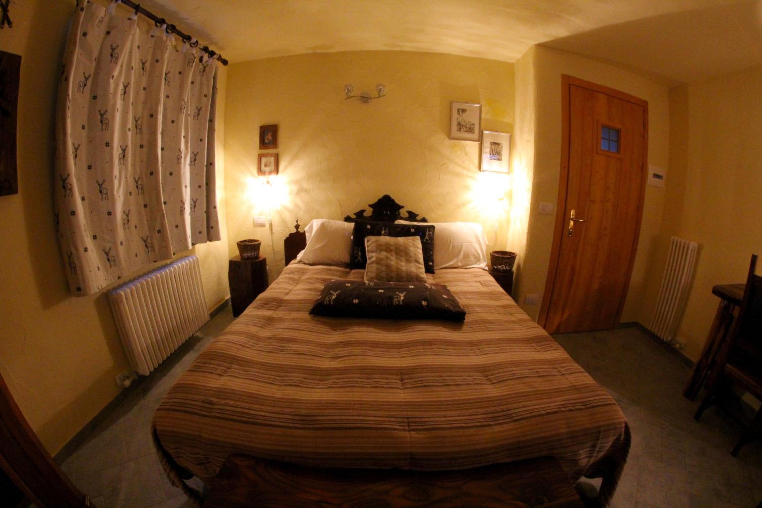 Standard Double or Twin Room photo 1