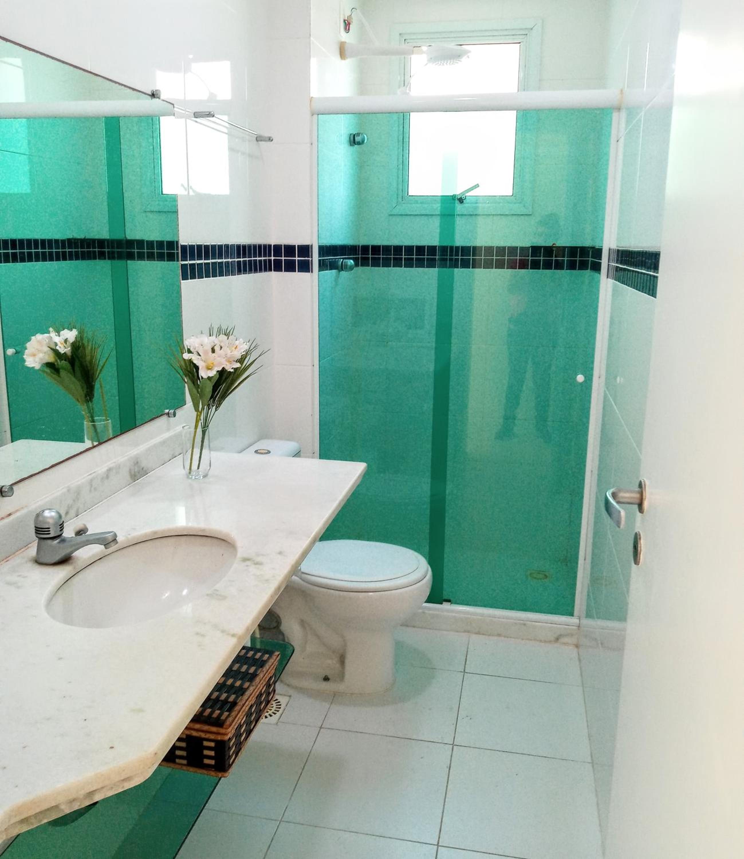 Apartment with Balcony - Photo 4