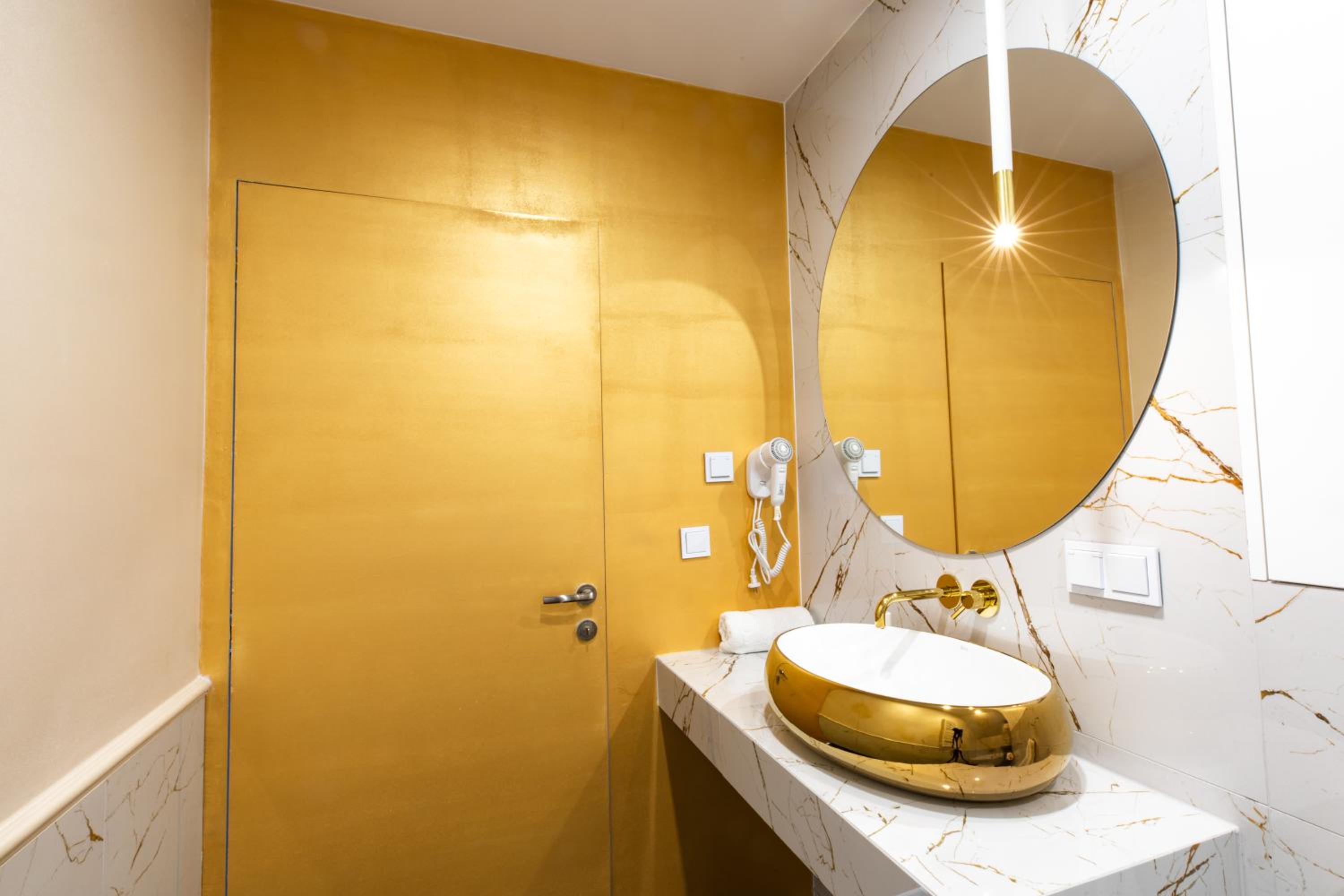Superior Twin Room - Photo 6