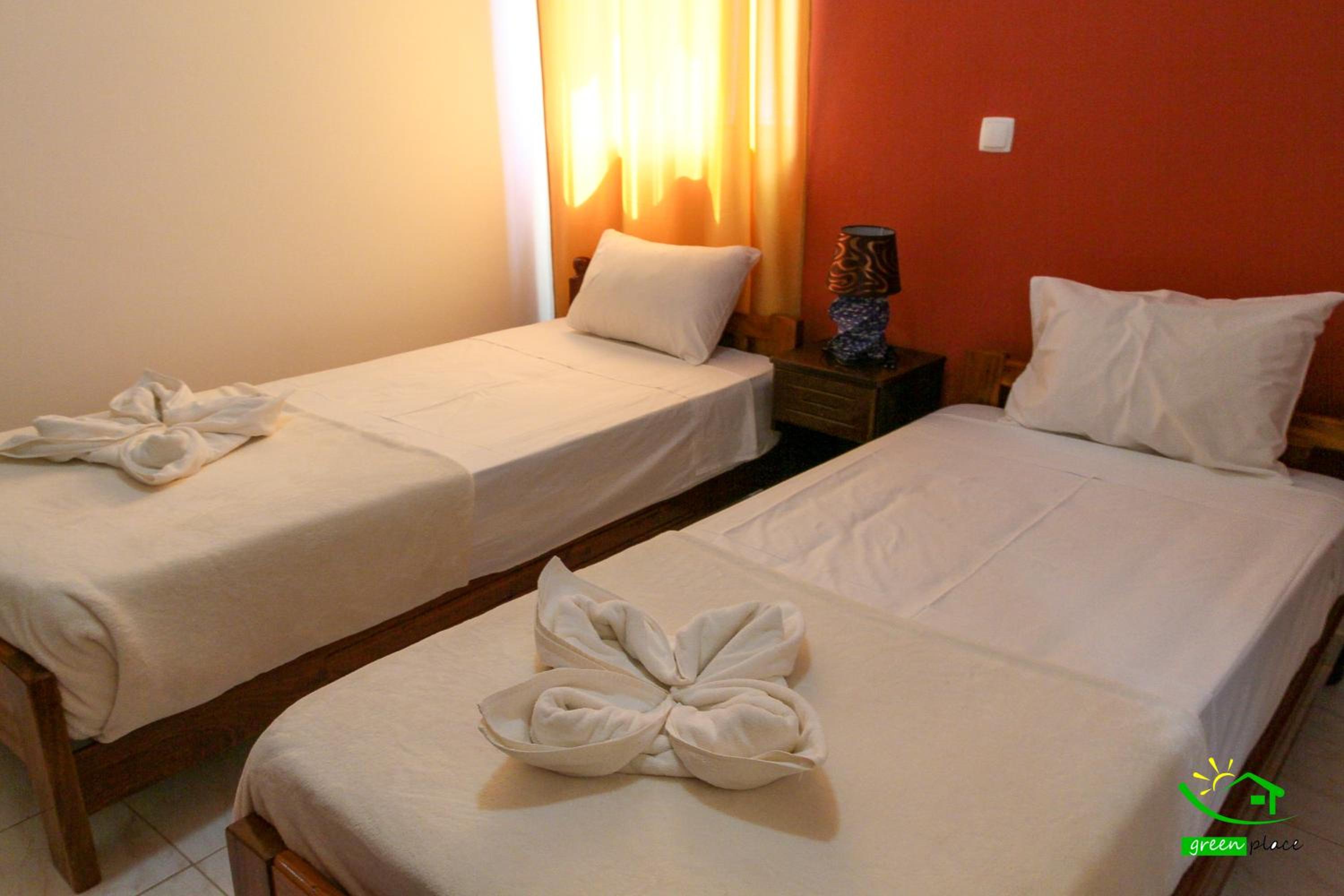 Deluxe Twin Room photo 2