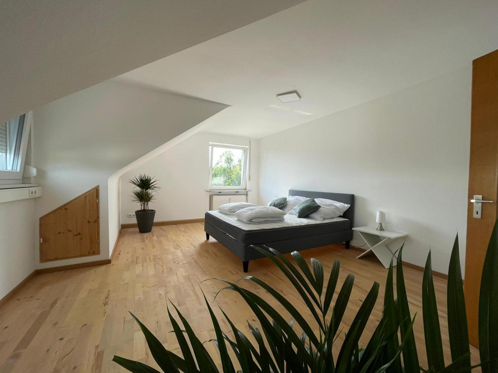 Two-Bedroom Apartment - Photo 2