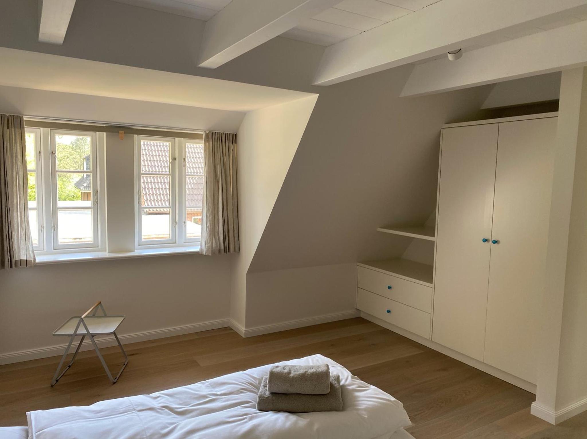 Three-Bedroom House photo 1
