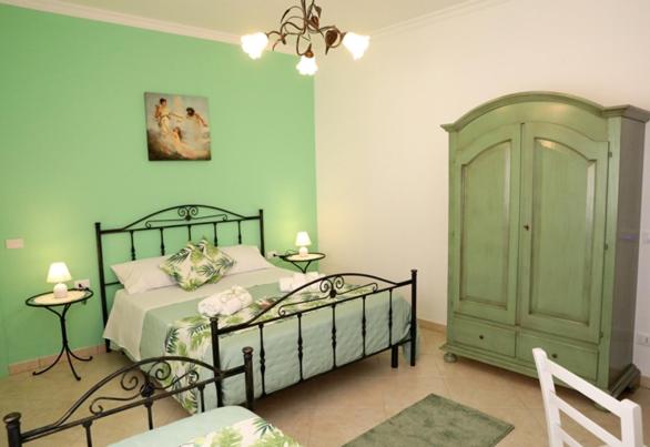 Triple Room with Private External Bathroom photo 3