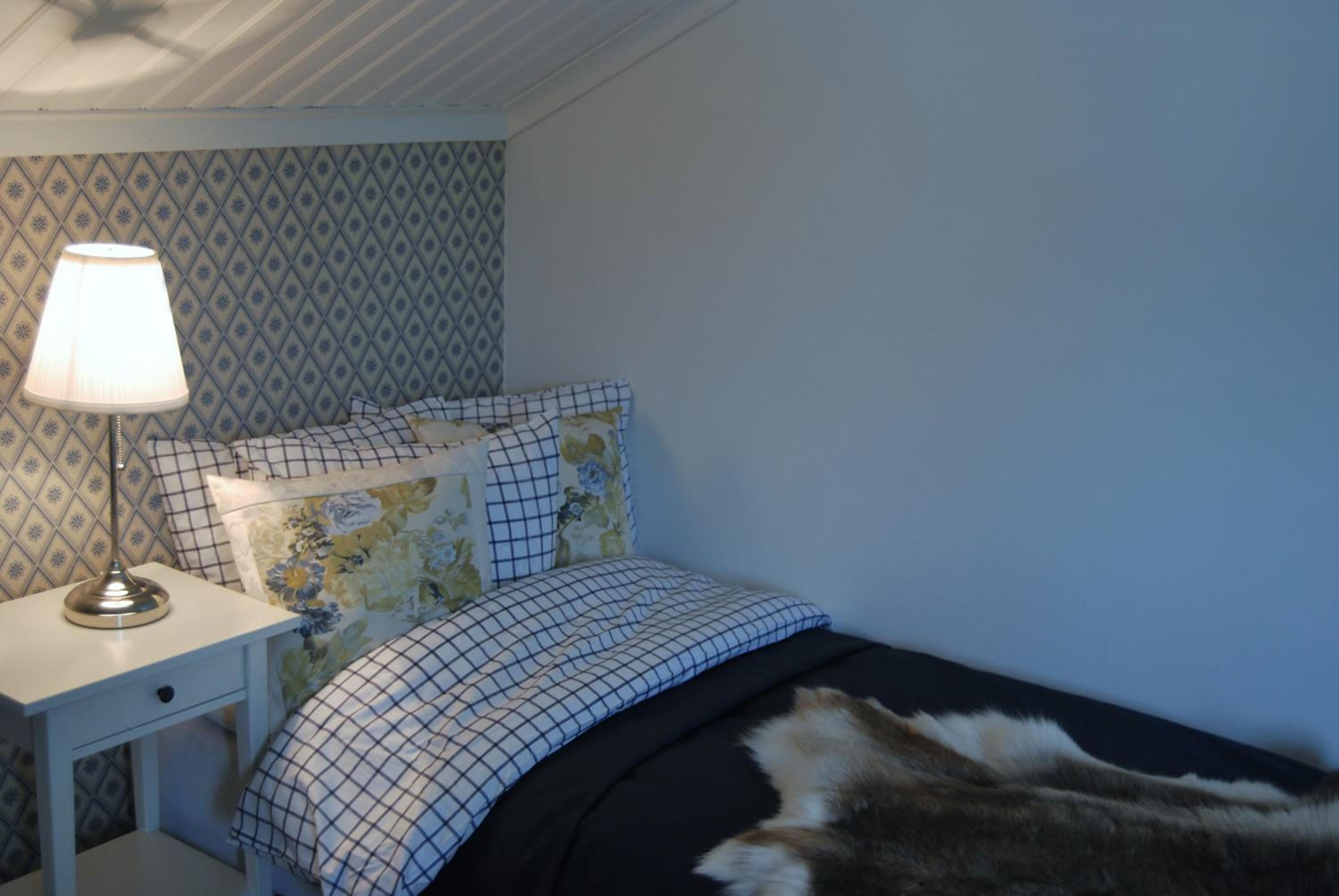 Twin Room with Shared Bathroom