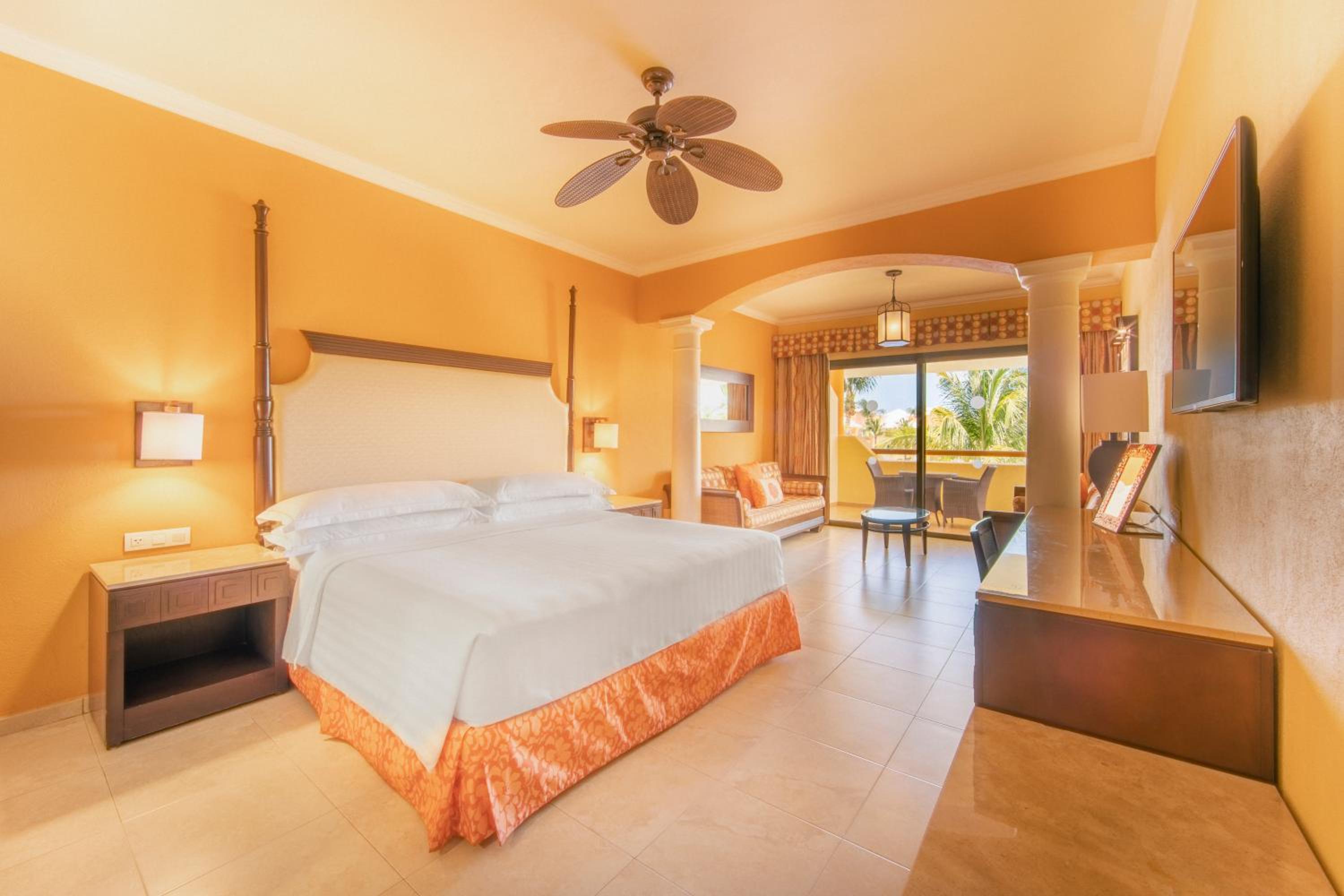 Junior Suite (2 Adults + 1 Child)