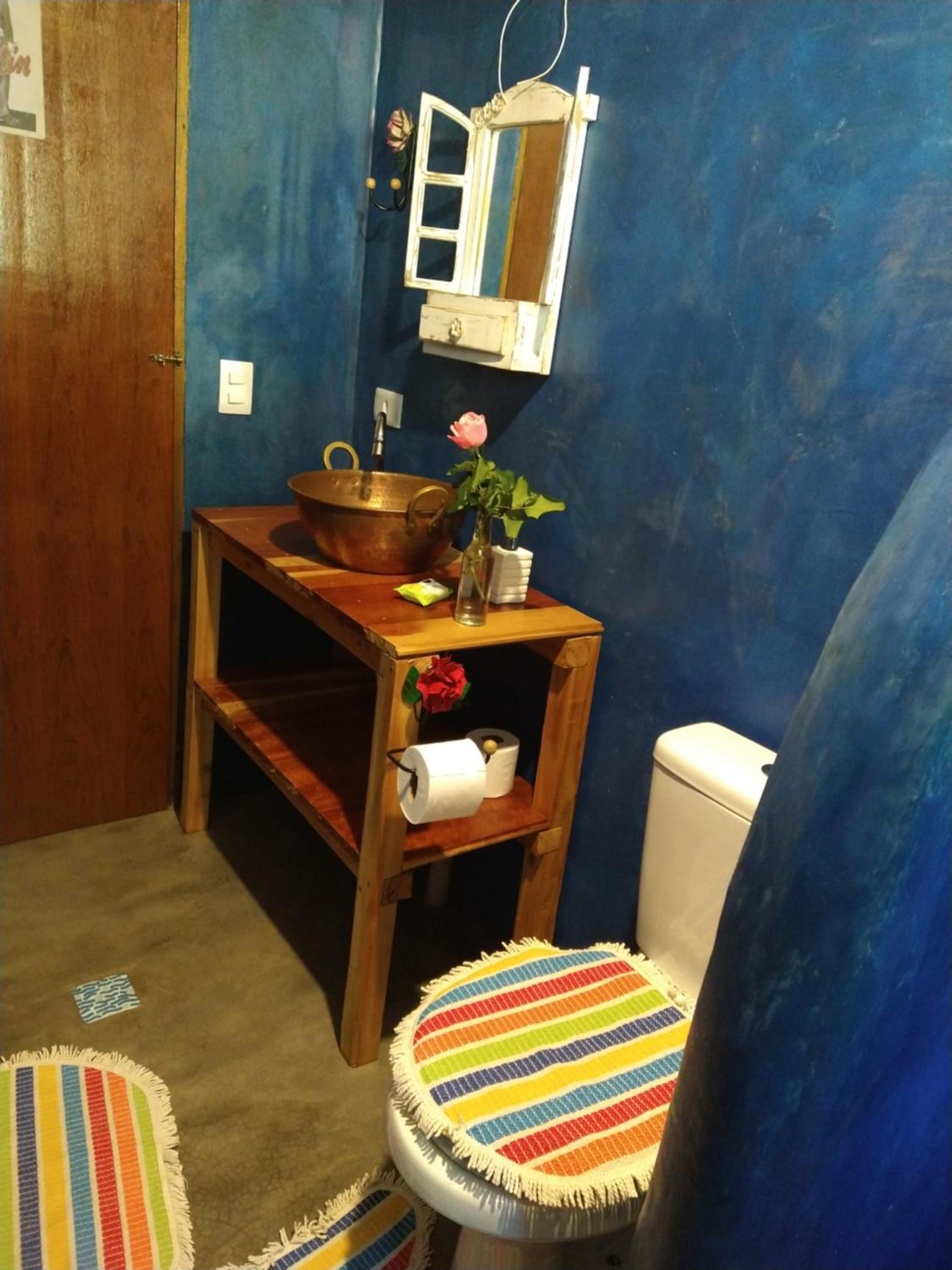 Executive Suite - Photo 11
