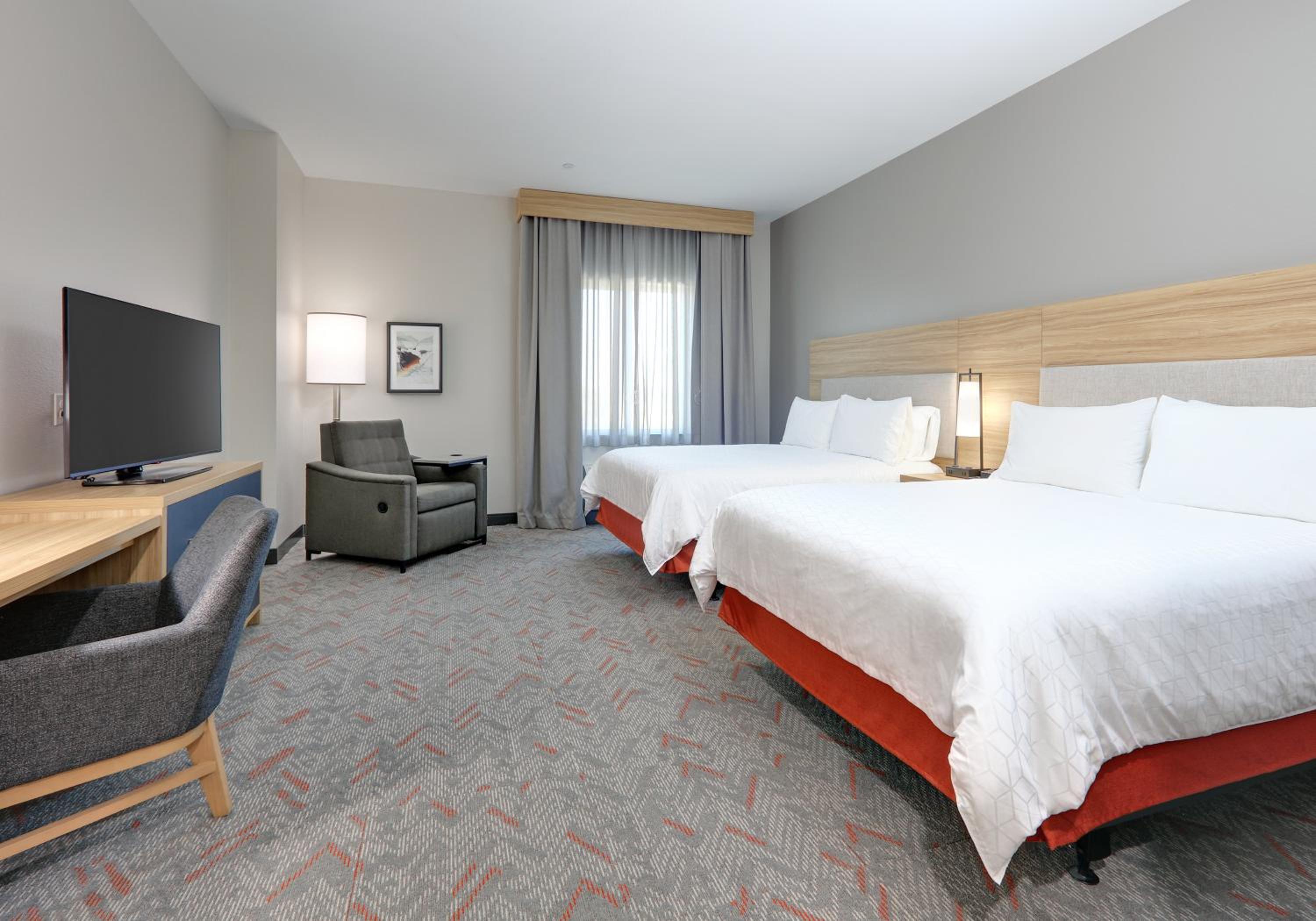 Studio Suite with Two Queen Beds - Photo 8