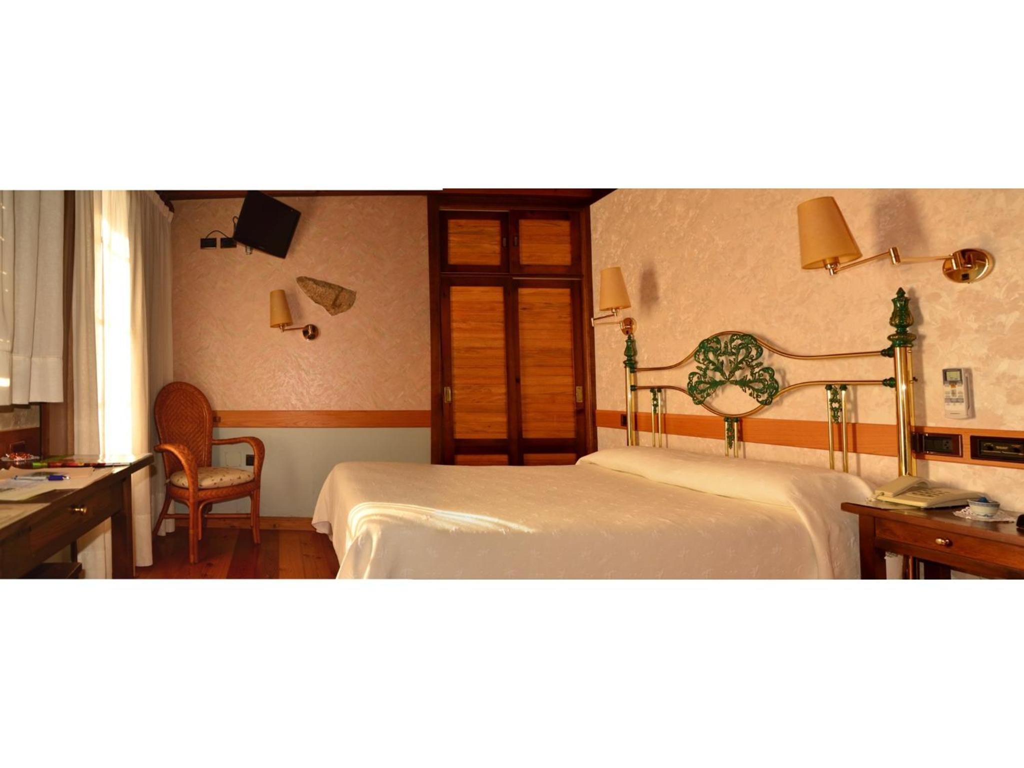 Standard Double Room - Photo 1