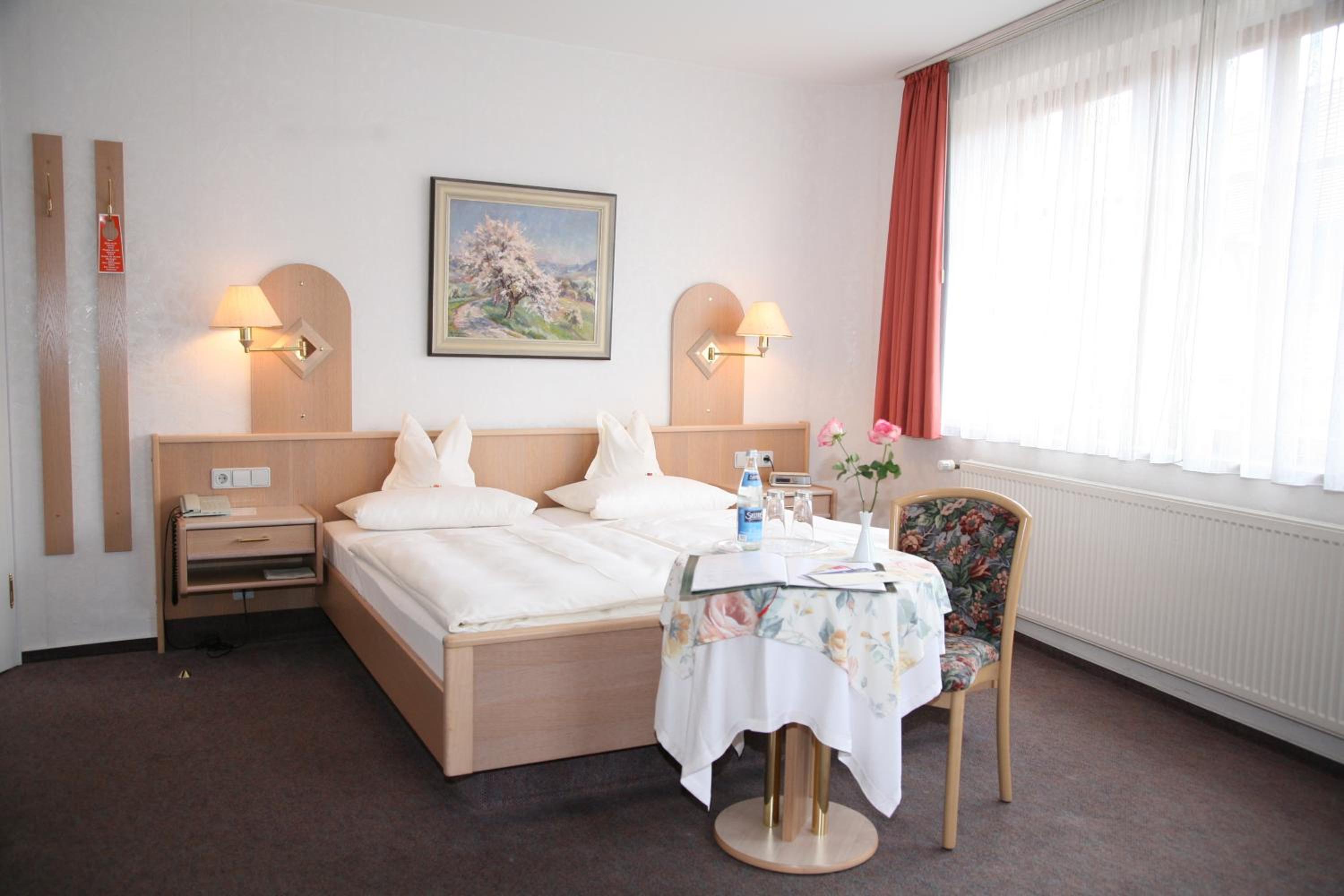 Standard Double Room - Photo 3