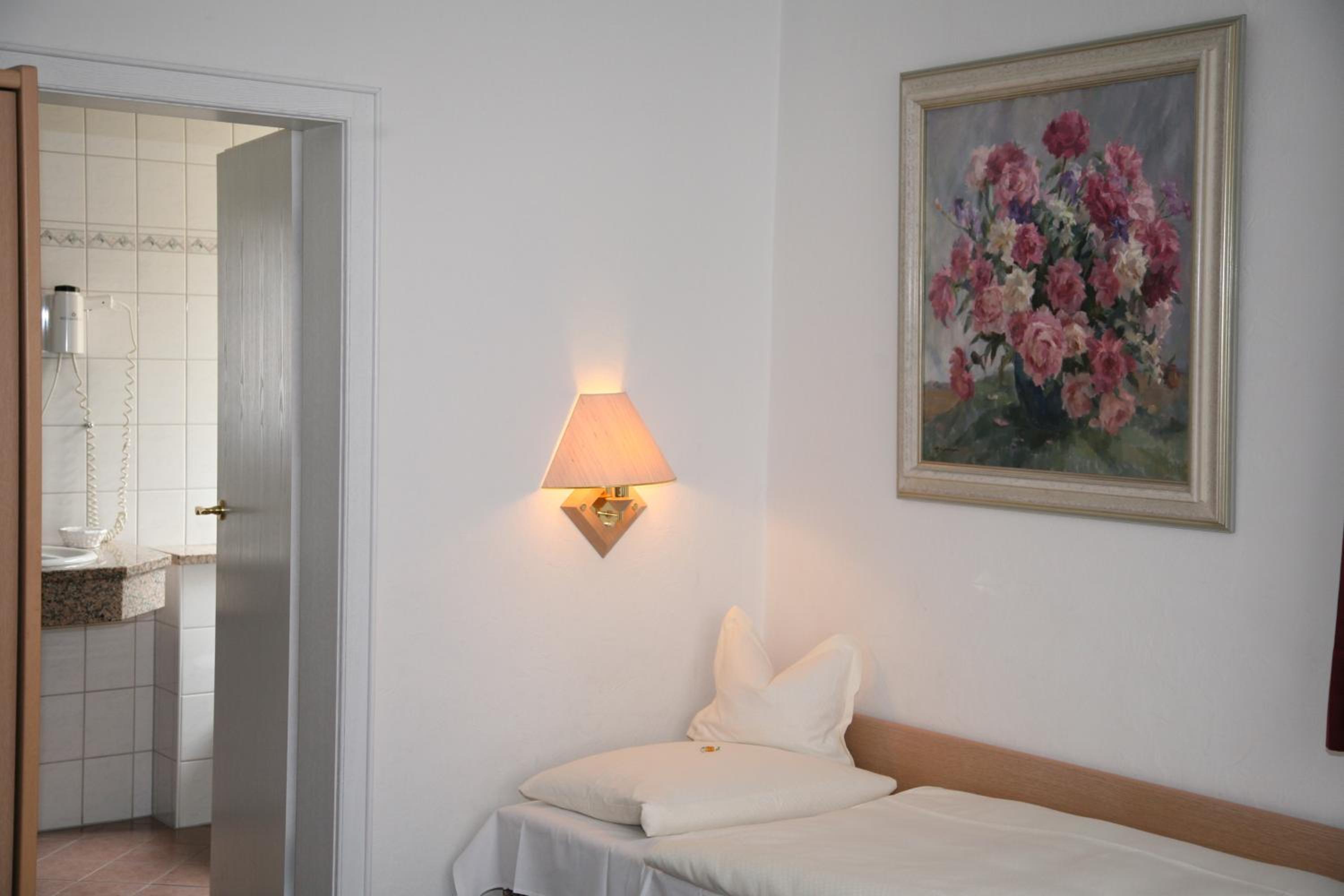 Comfort Double Room - Photo 9