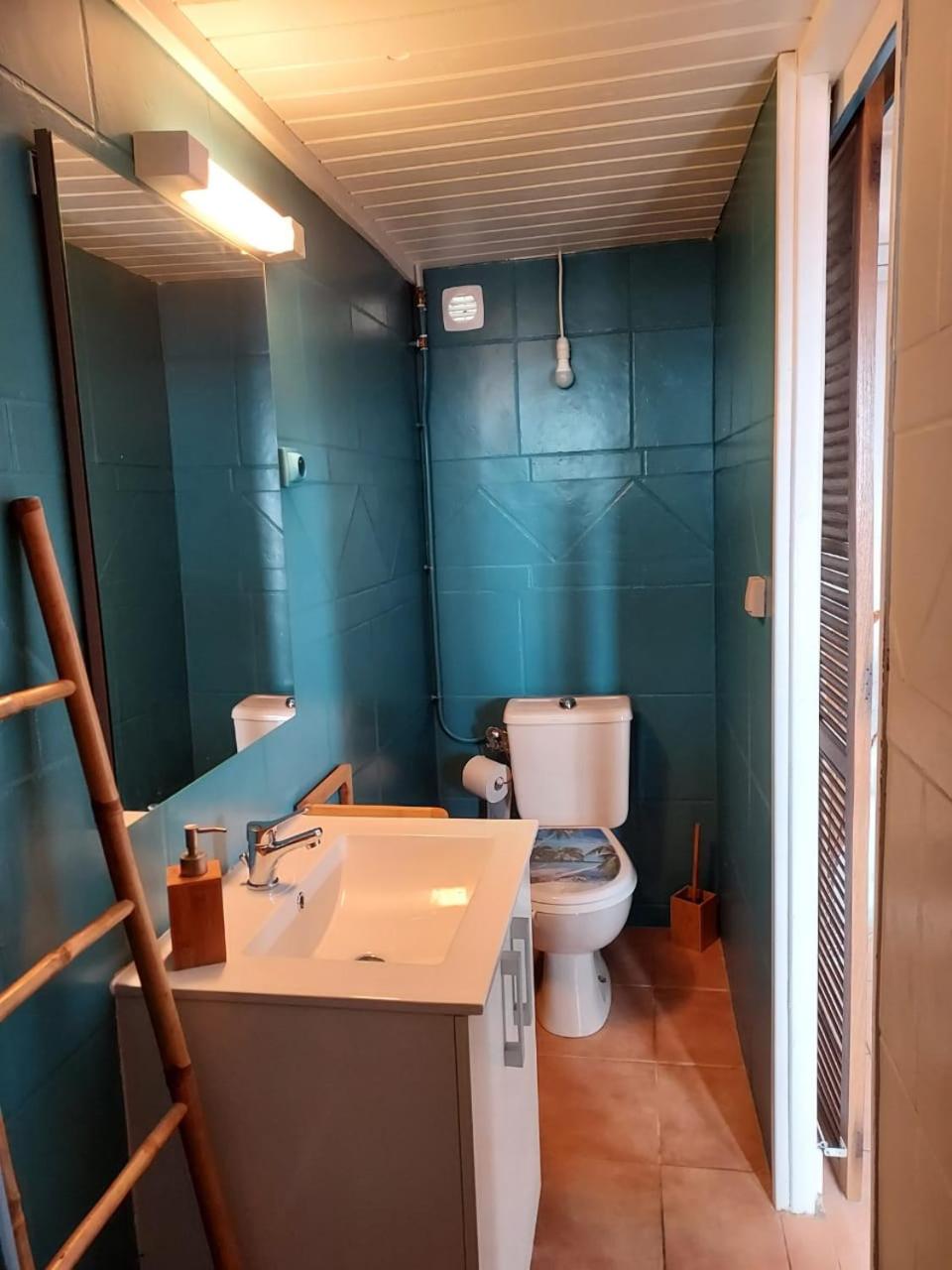 One-Bedroom House photo 2