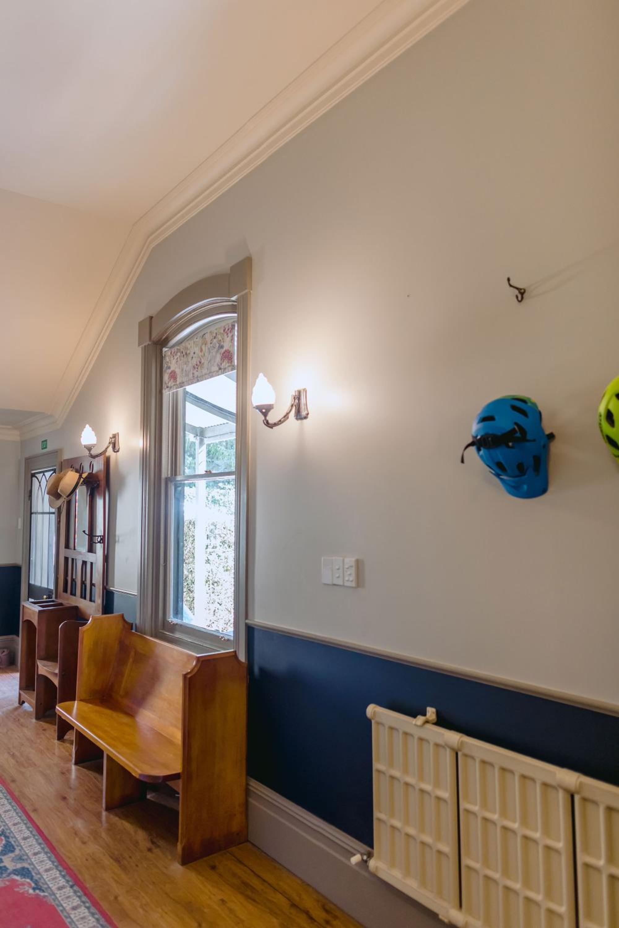 Deluxe King Room - Photo 4