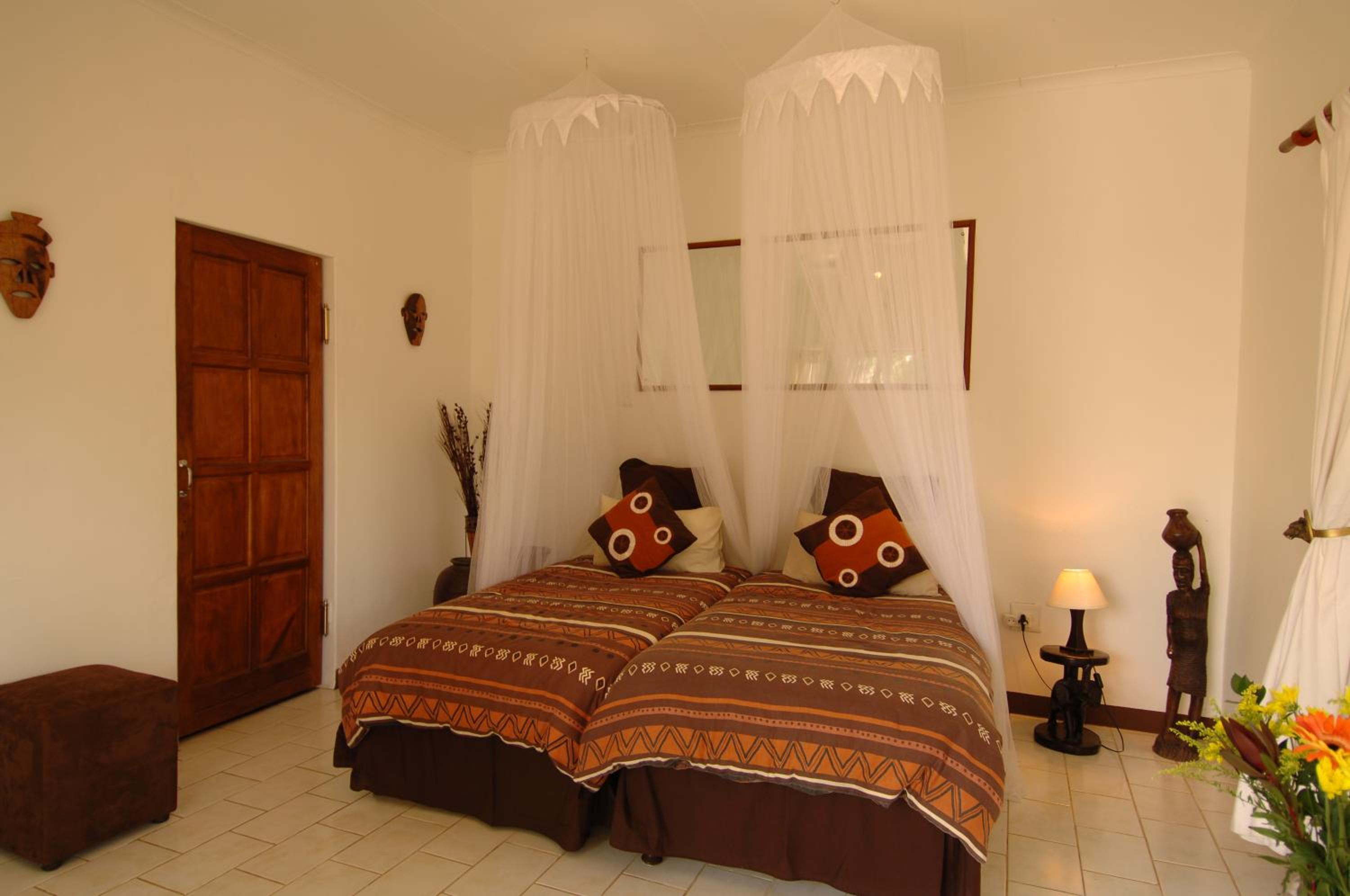 Twin Room - Lion photo 1