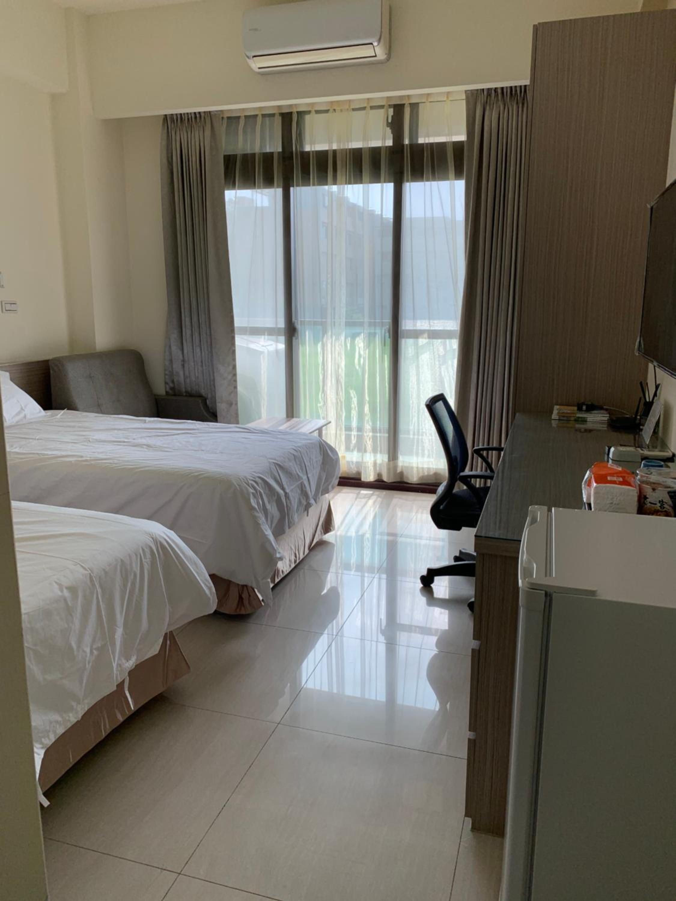 Twin Room with City View photo 3