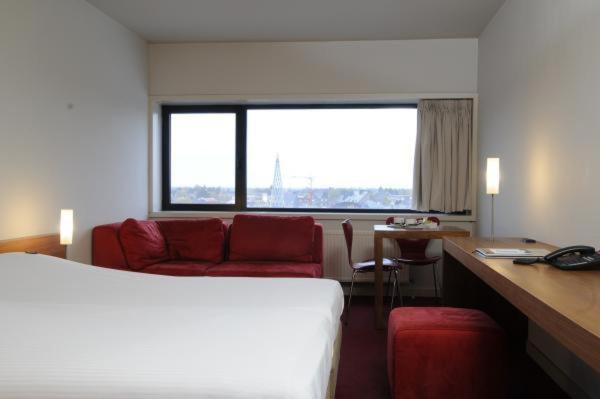 Twin Room - Photo 10