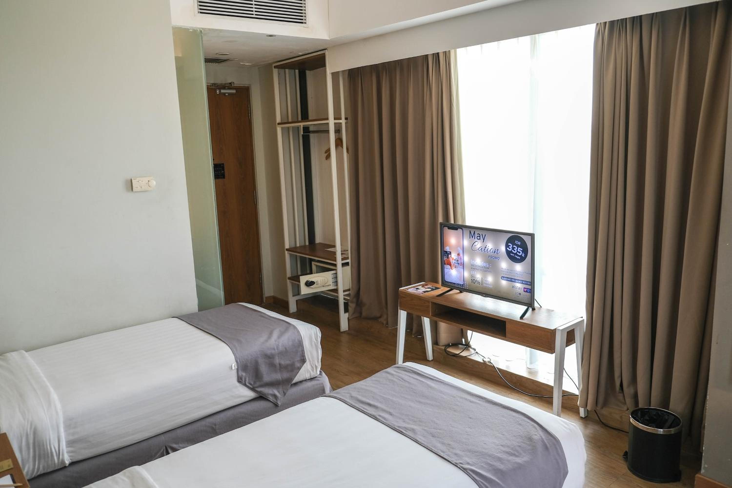 Deluxe Twin Room photo 1