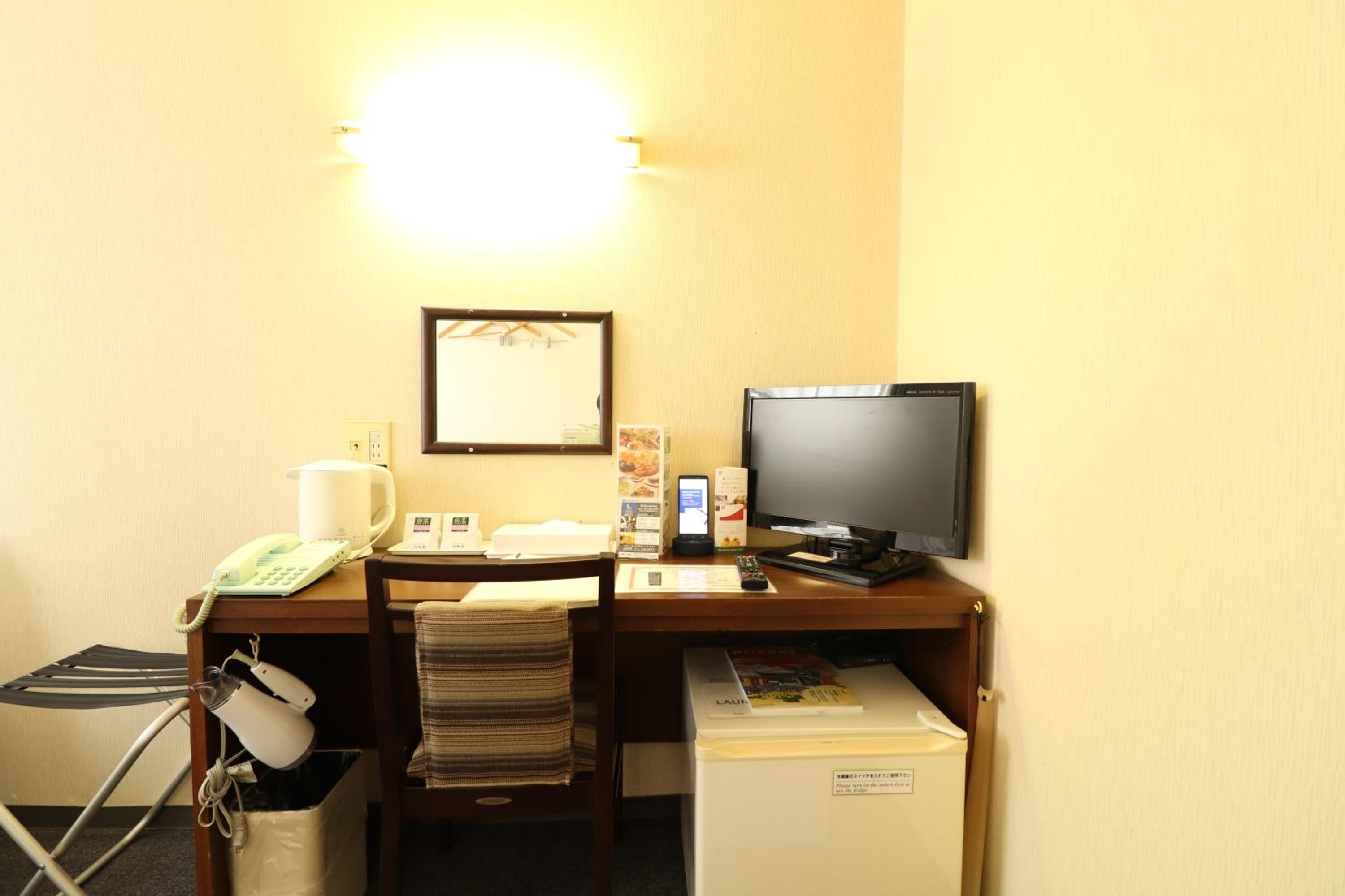 Studio Twin Room - Smoking - Long Stay photo 1