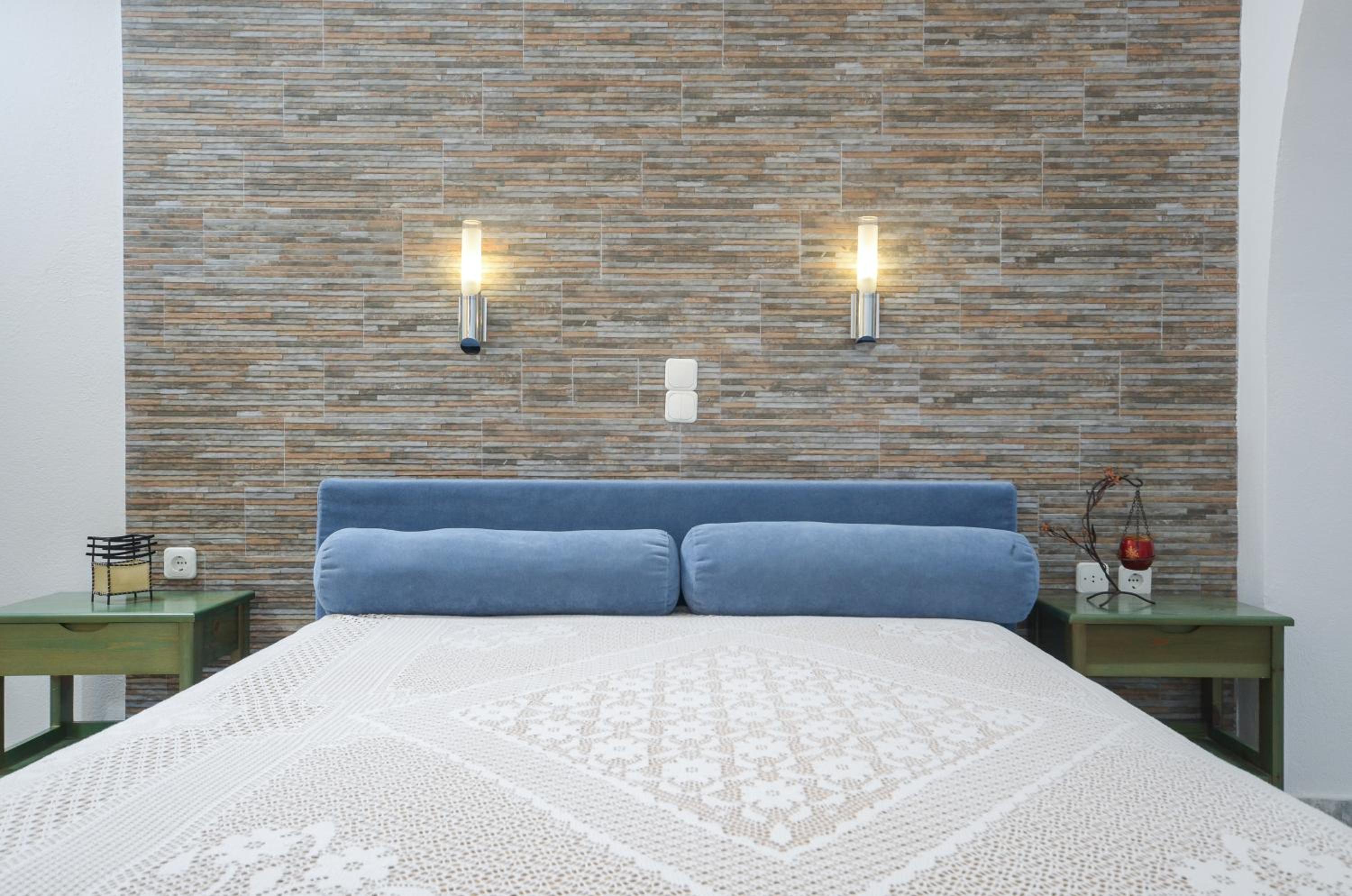 Studio (2 Adults) - Photo 49