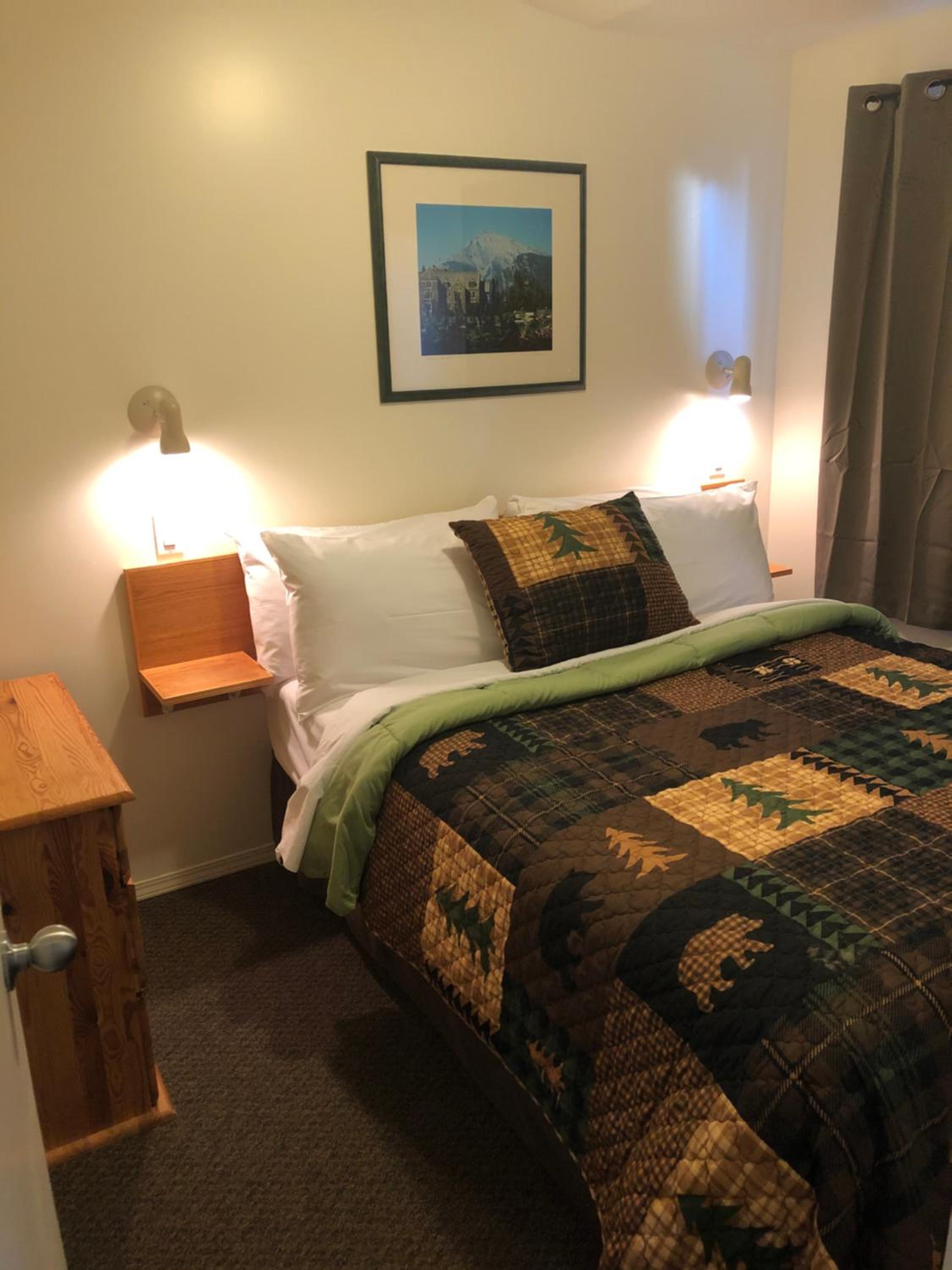 Two-Bedroom Suite with Kitchen - Photo 3