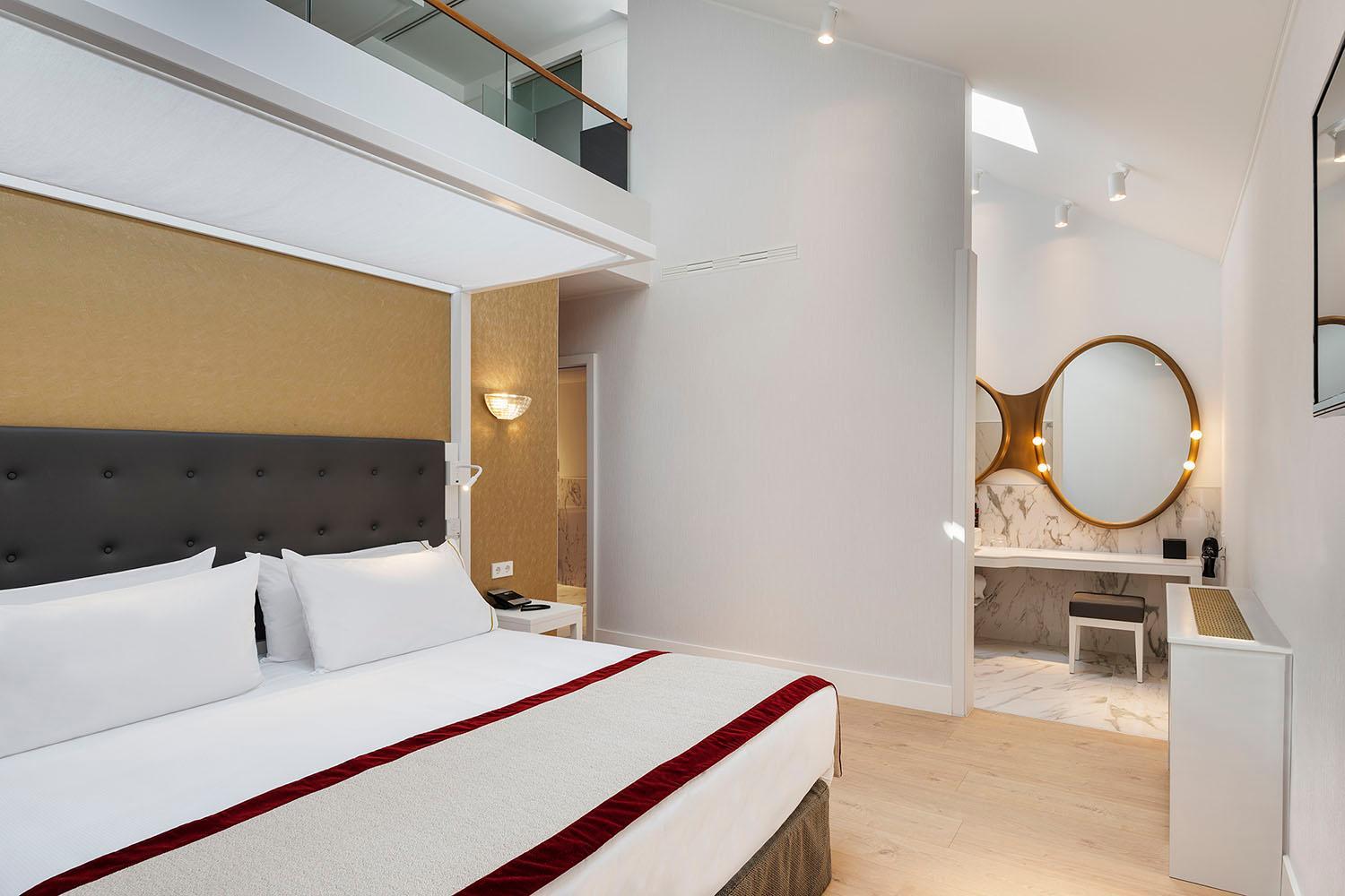 Duplex Suite - Photo 3