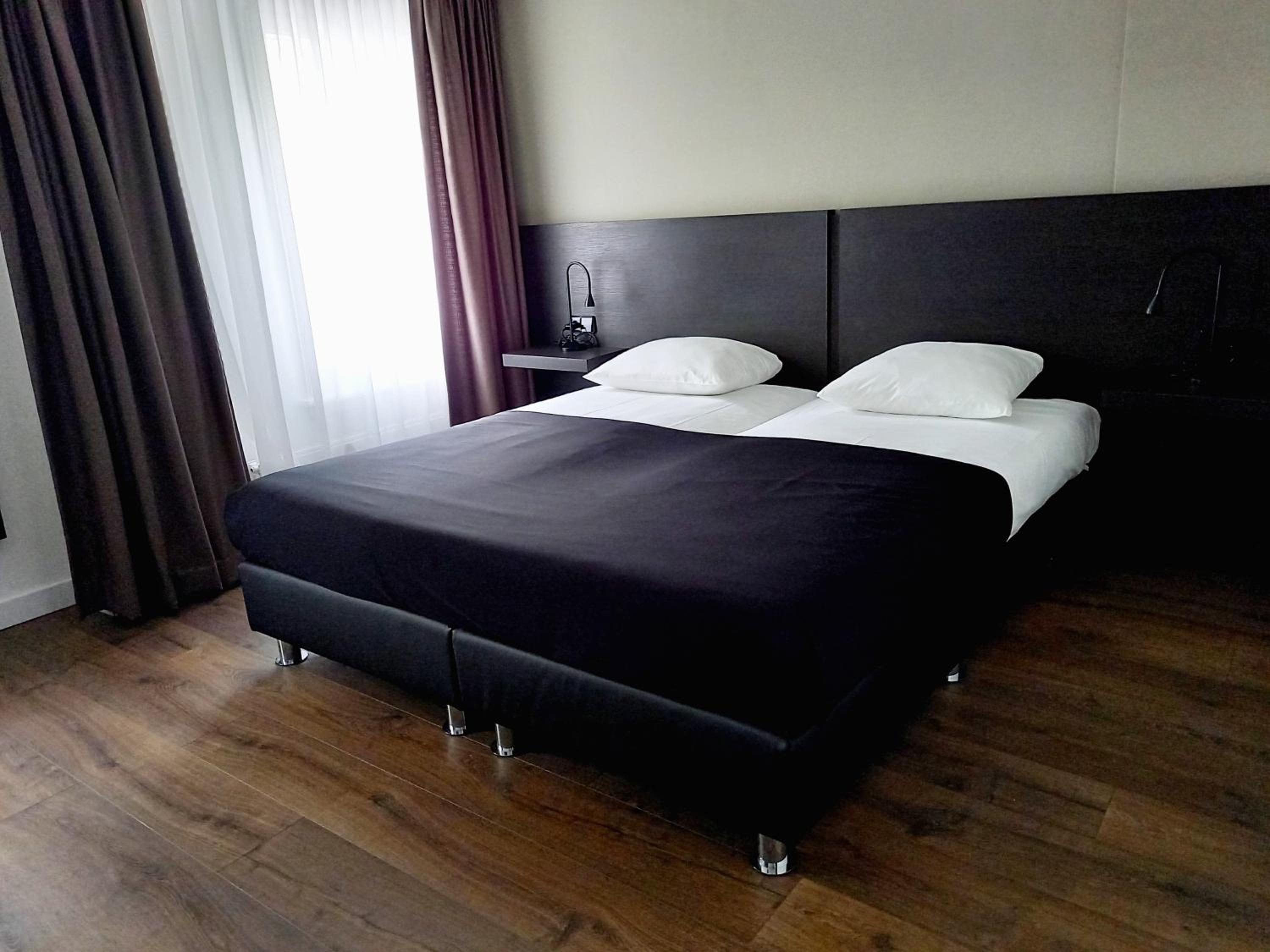 Double Room - Photo 2