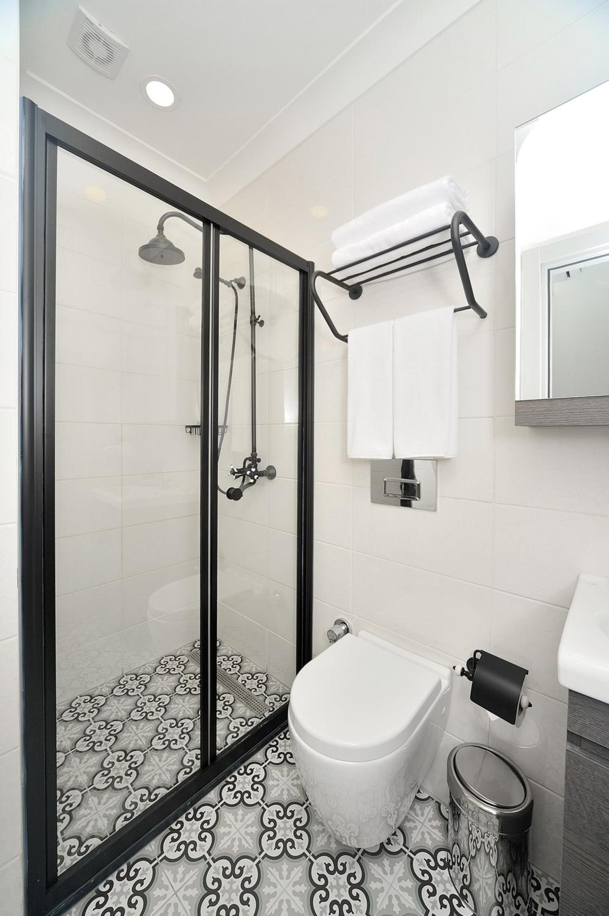 Superior Twin Room (nonsmoking) photo 2