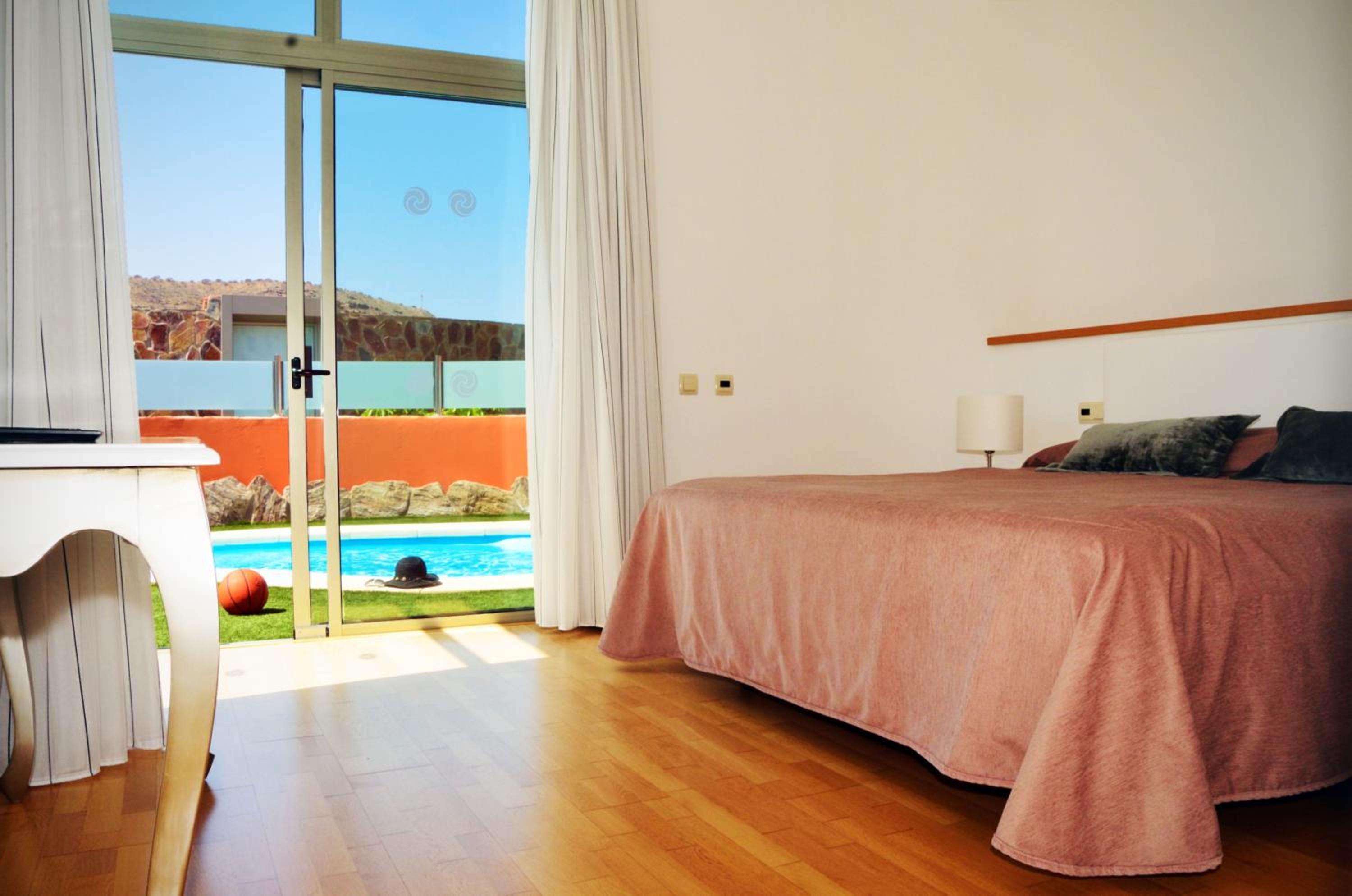 Three-Bedroom Villa (4-6 Adults) photo 3