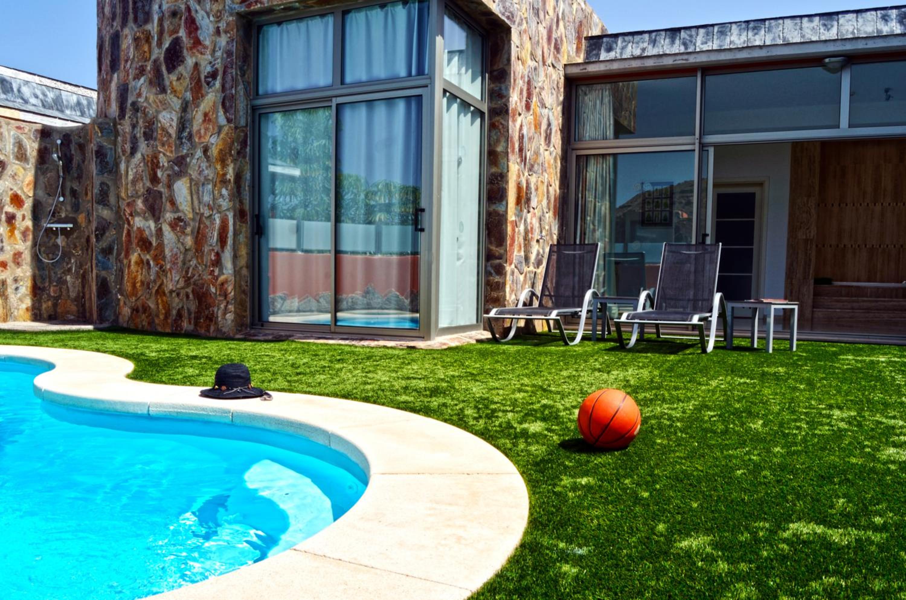 Two-Bedroom Villa (2 - 4 Adults) photo 2