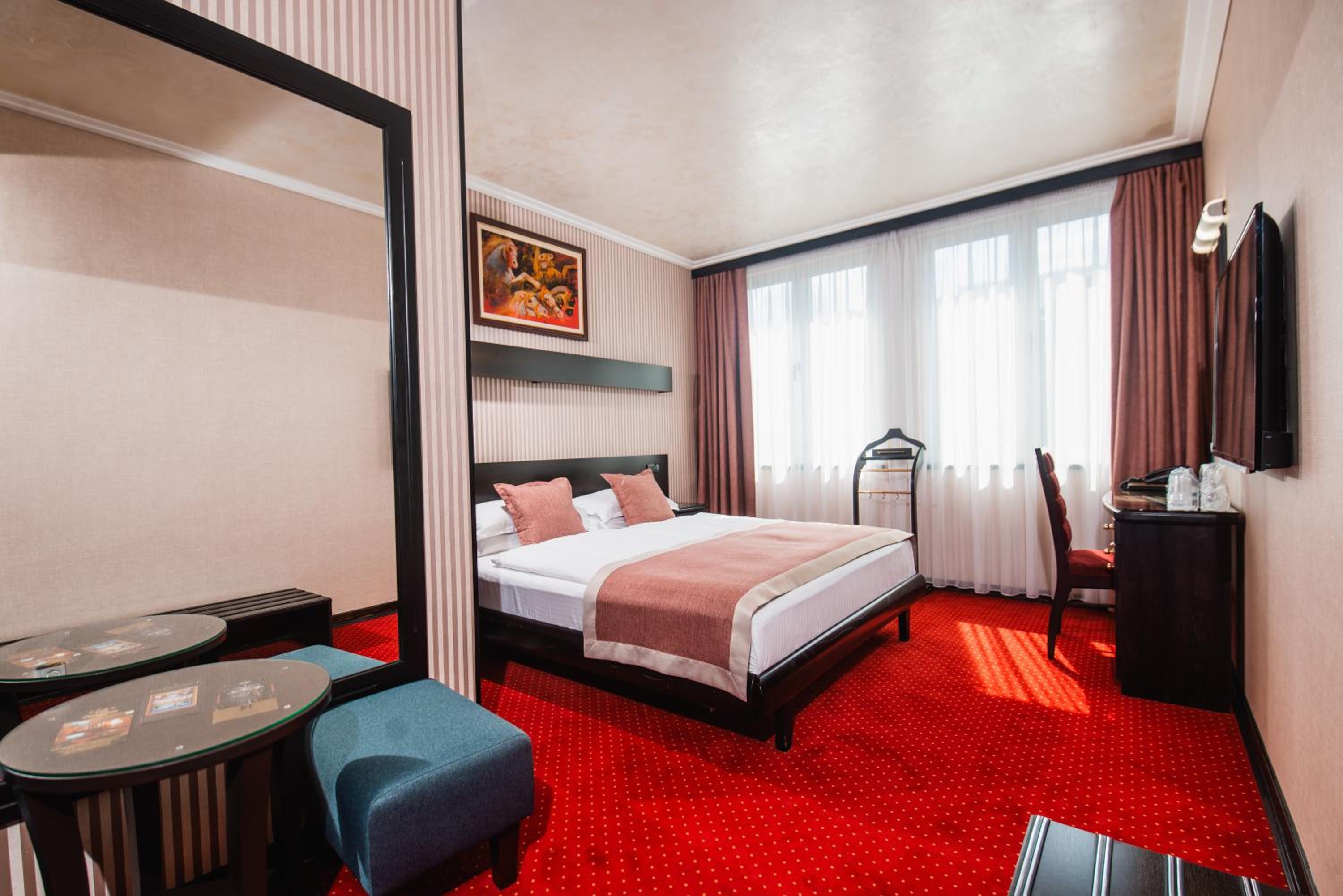 Double Room - Photo 1