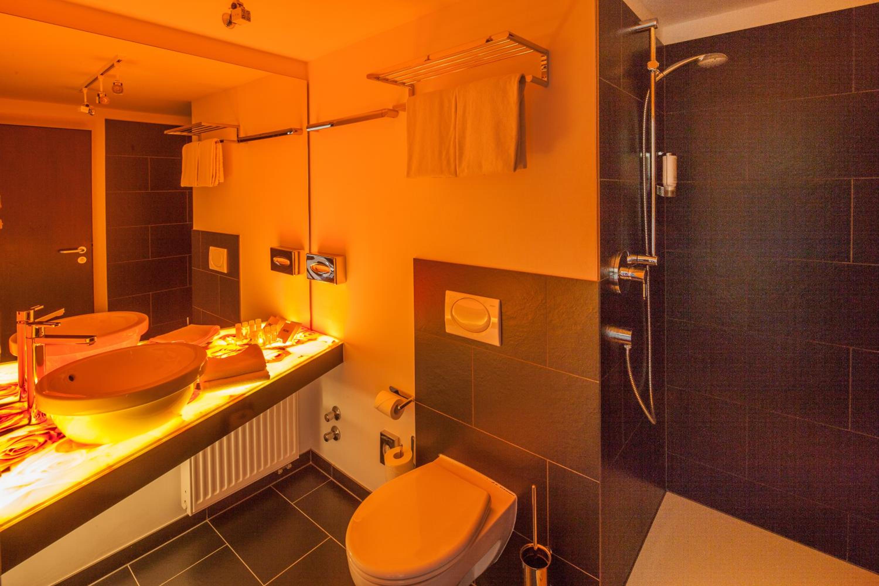 Deluxe Double Room - Photo 4
