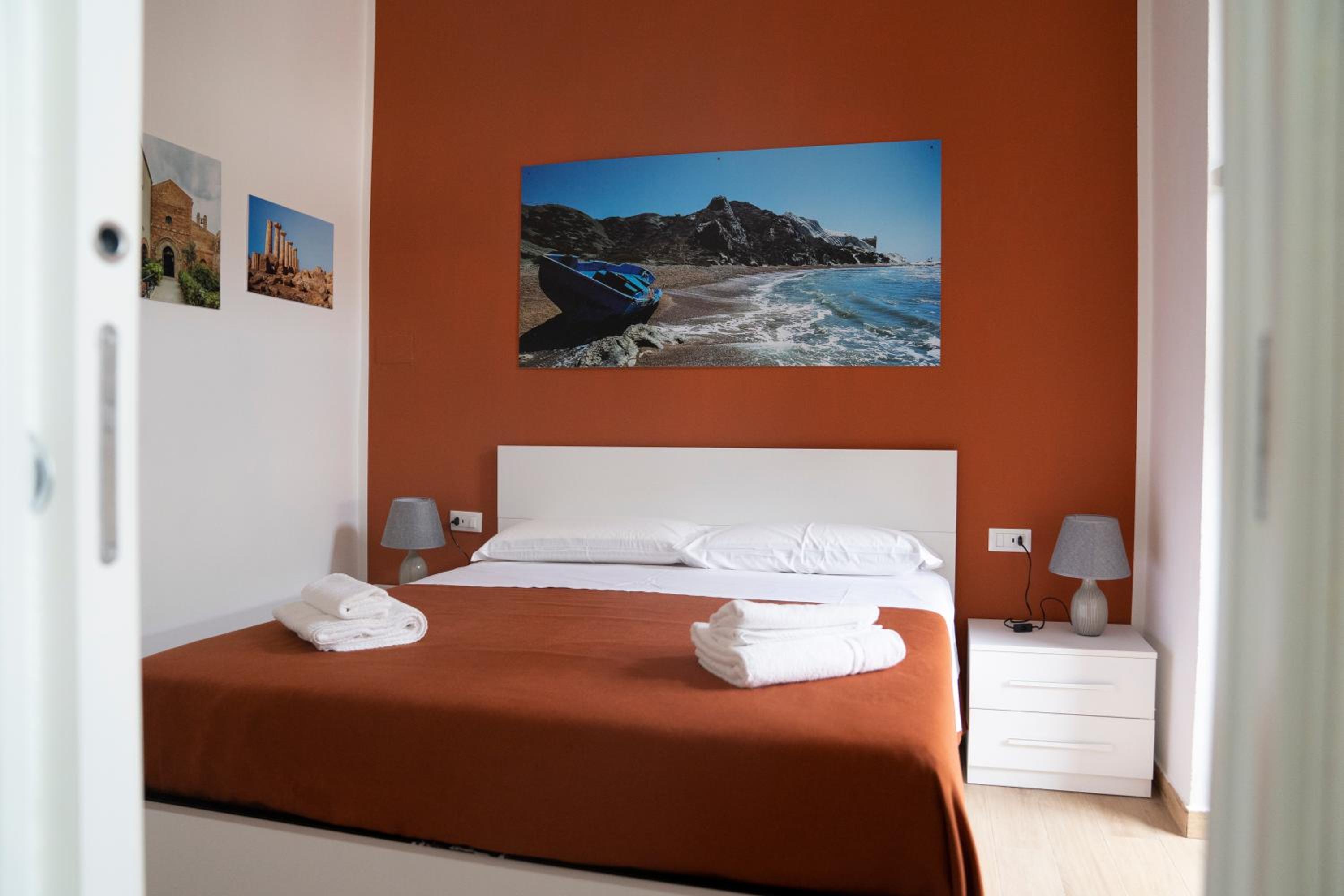 Double Room - Photo 1