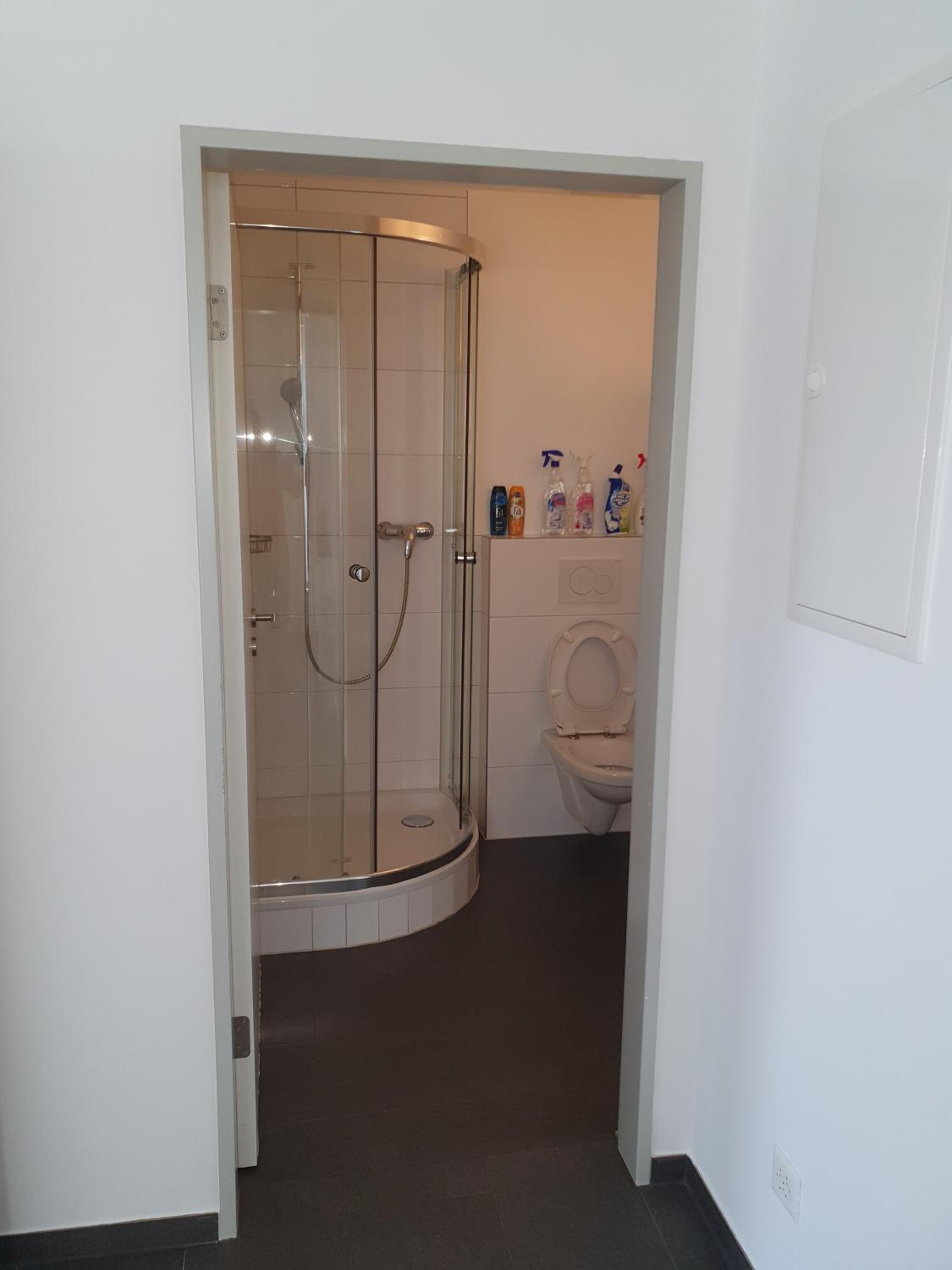 One-Bedroom Apartment - Photo 7