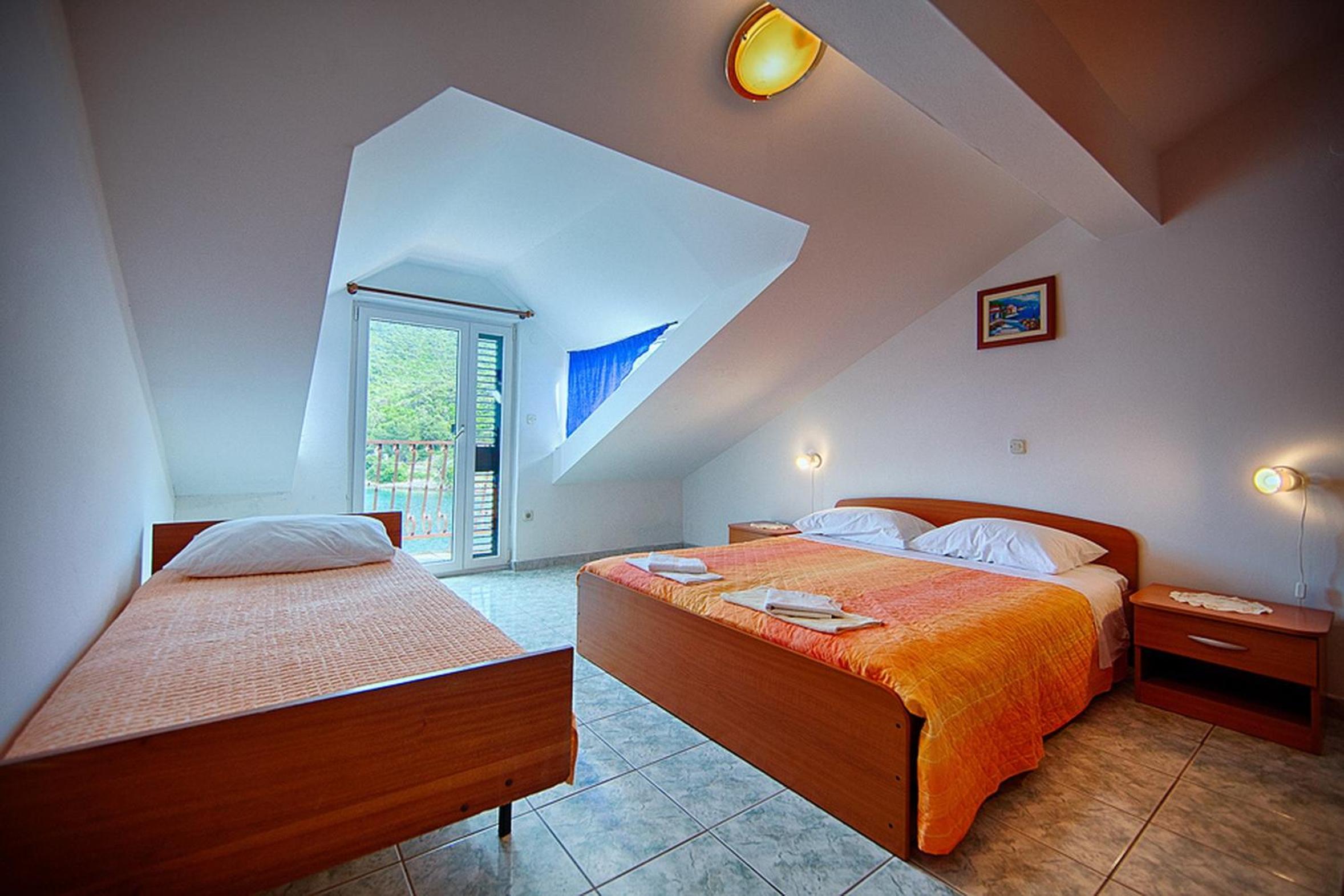 One-Bedroom Apartment with Two Balconies and Sea View photo 1