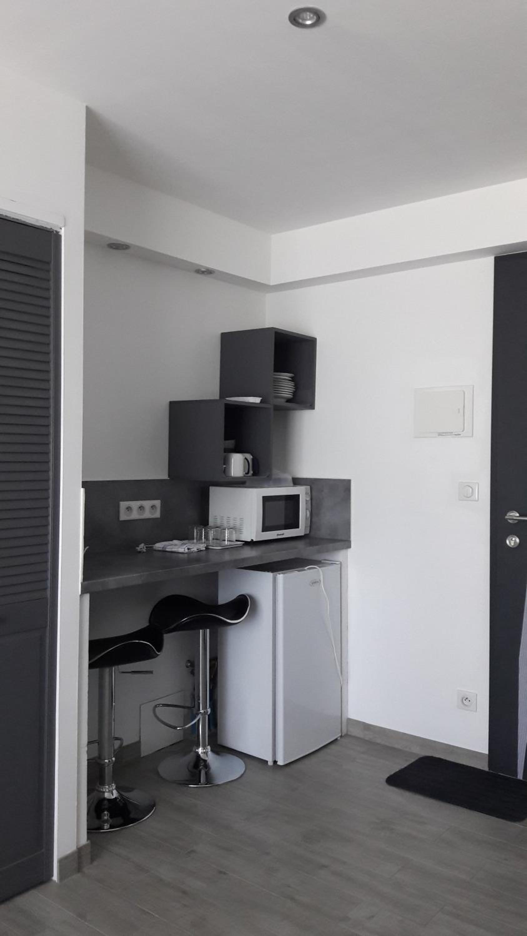 Double Room with Extra Bed photo 2