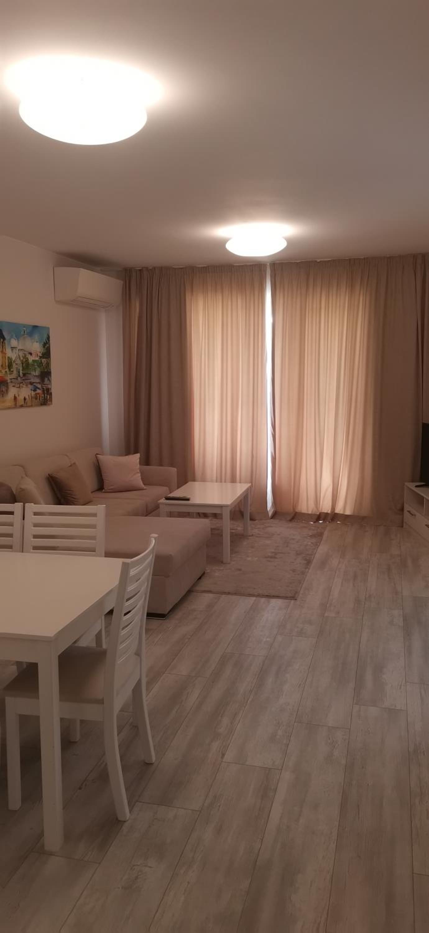 Two-Bedroom Apartment with Park View photo 3