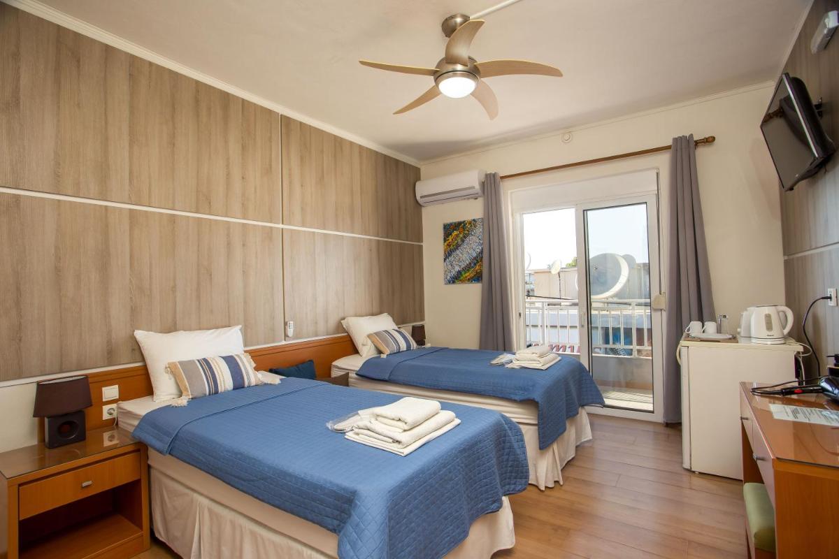 Twin Room with Shower and Balcony