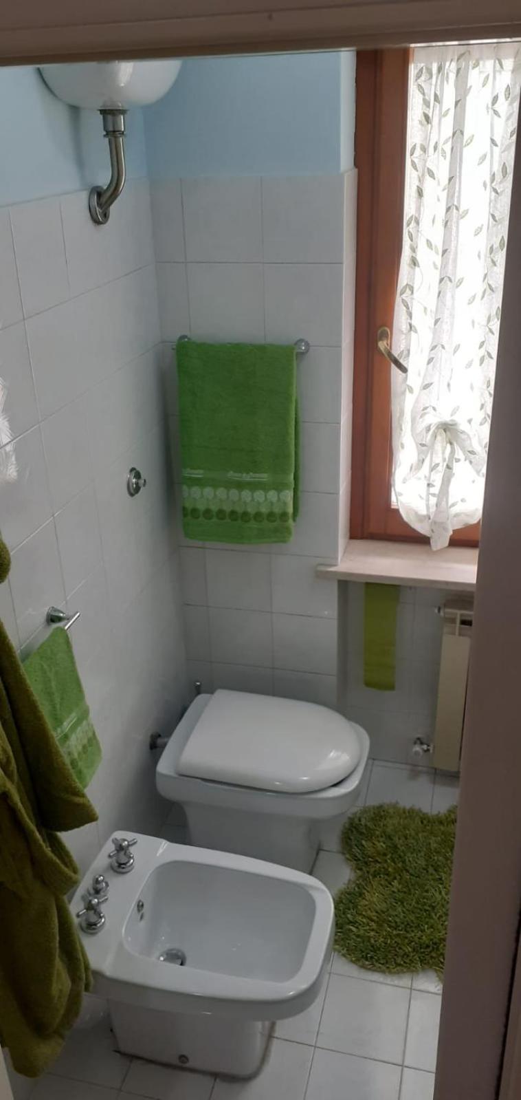 Apartment with Balcony - Photo 6