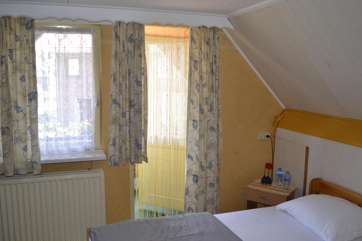 Comfort Twin Room with Balcony photo 3