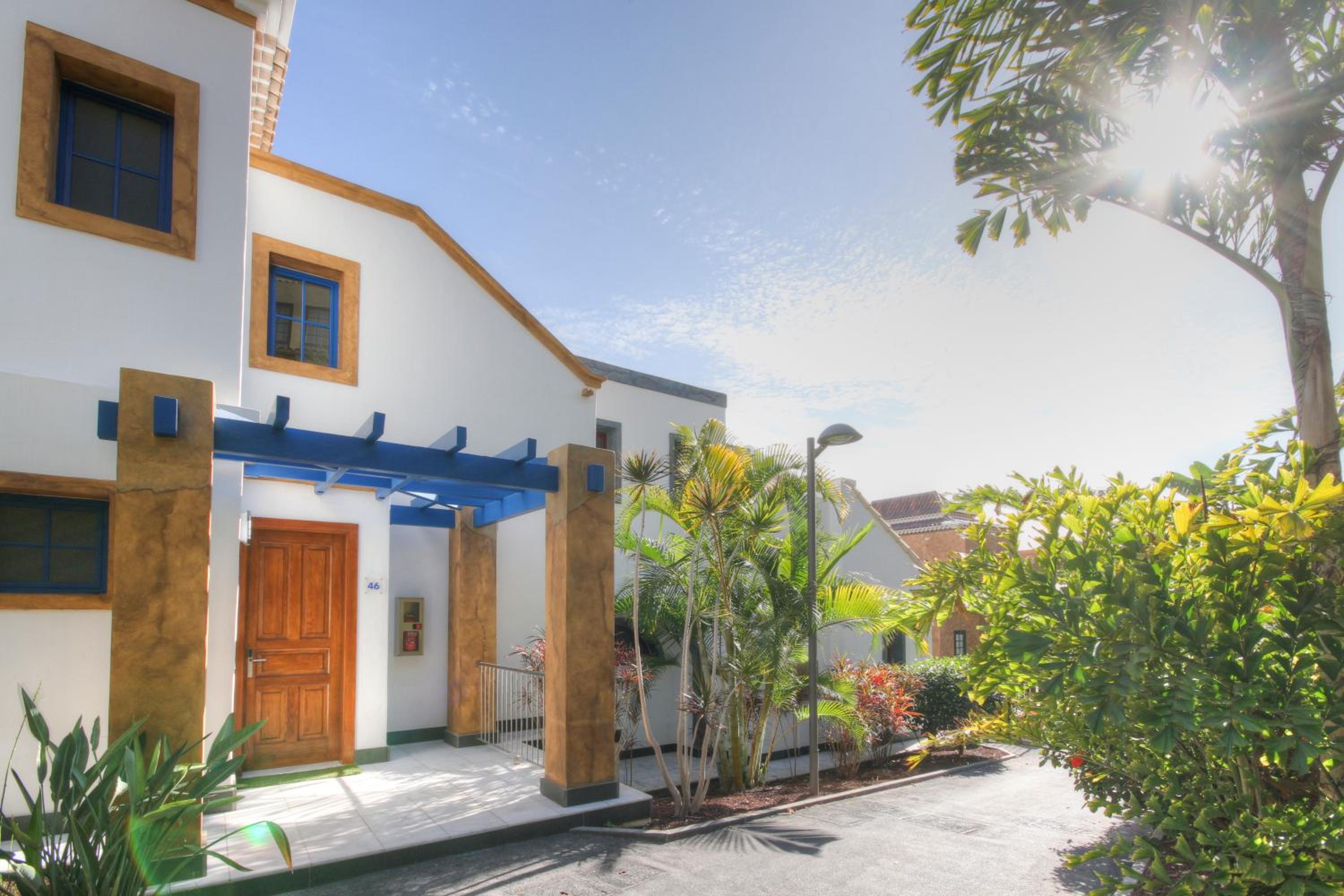 Three-Bedroom Villa with Private Pool (6 Adults)